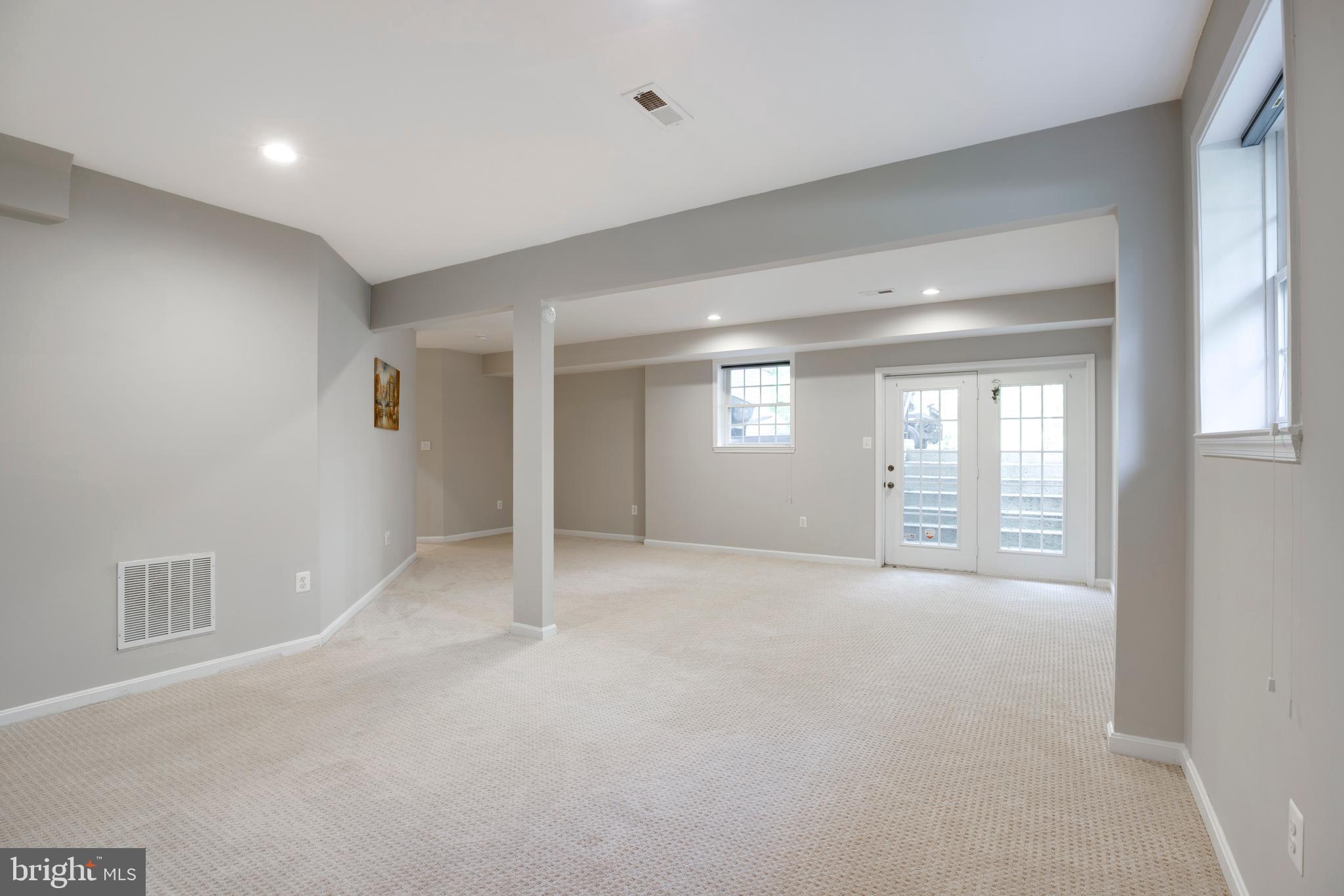 HIGHLAND OAKS - Residential