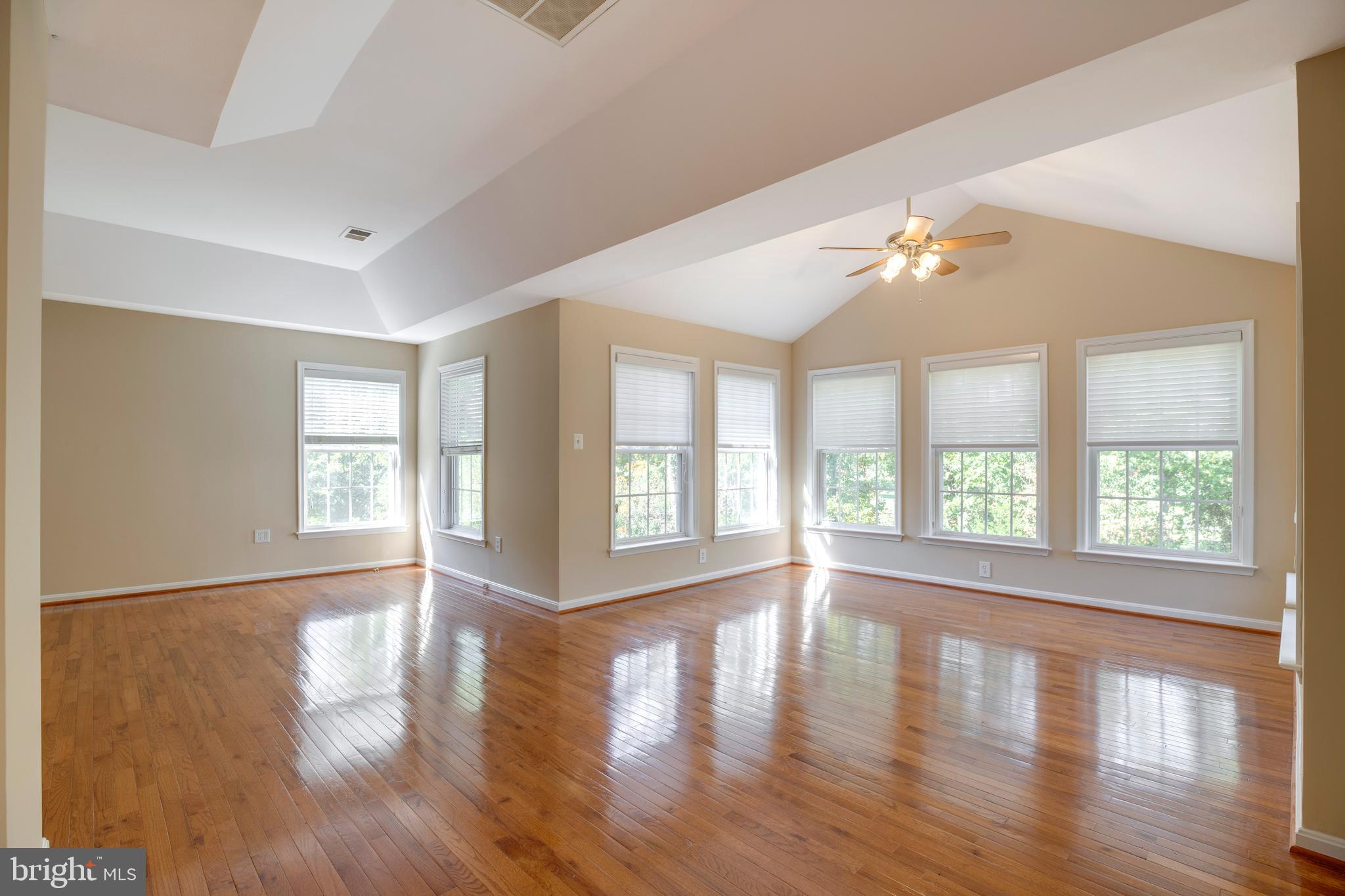 HIGHLAND OAKS - Residential