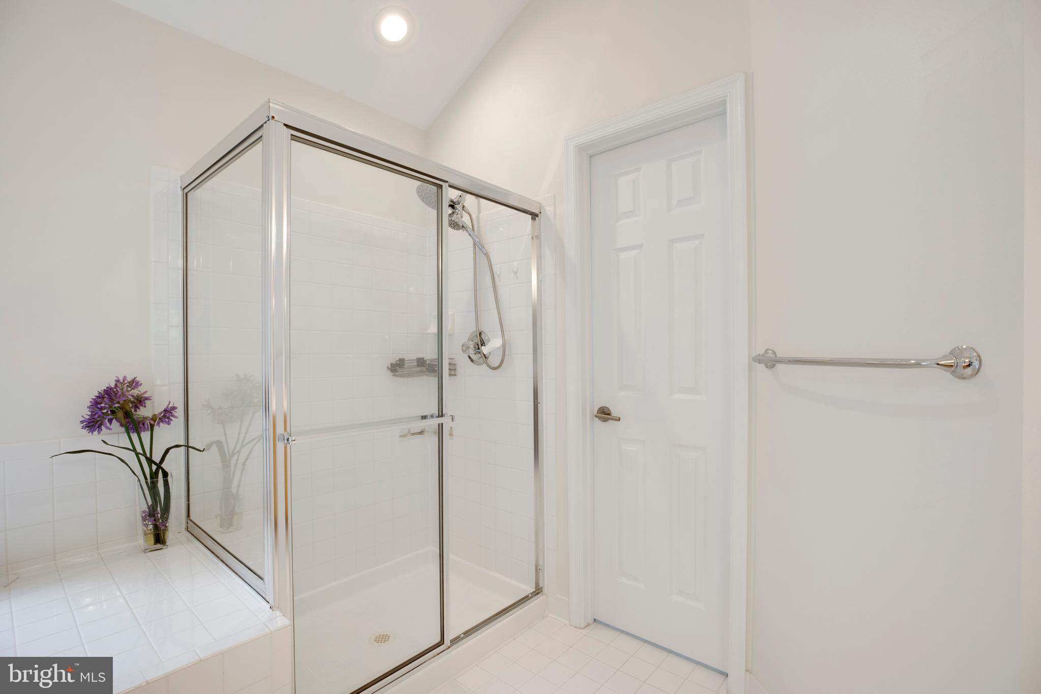 HIGHLAND OAKS - Residential