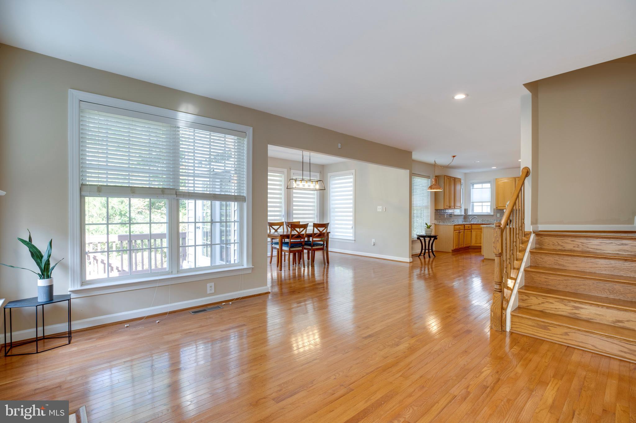 HIGHLAND OAKS - Residential