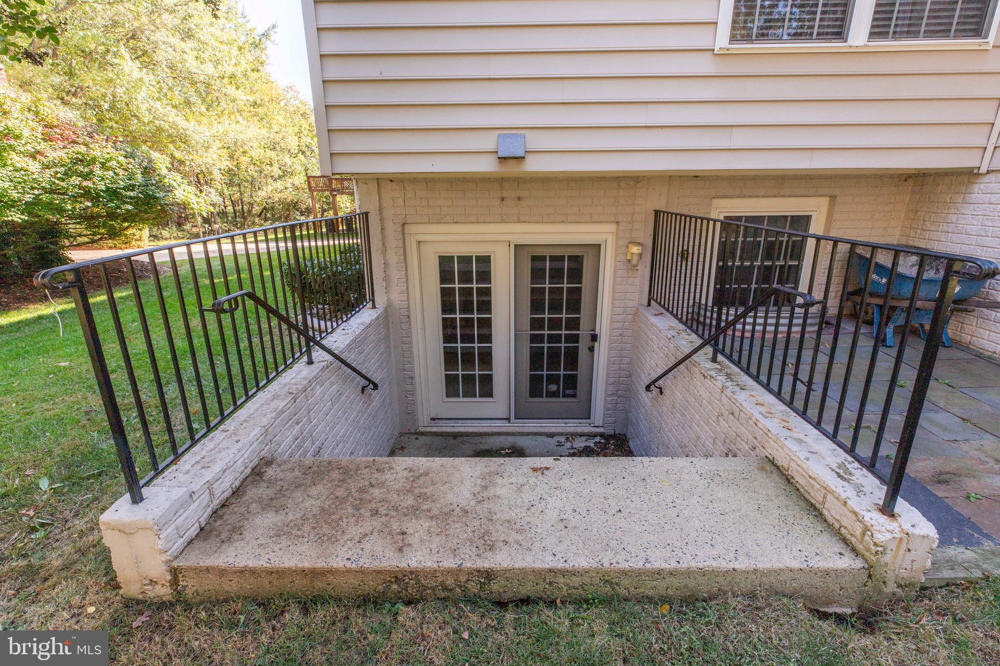 HIGHLAND OAKS - Residential