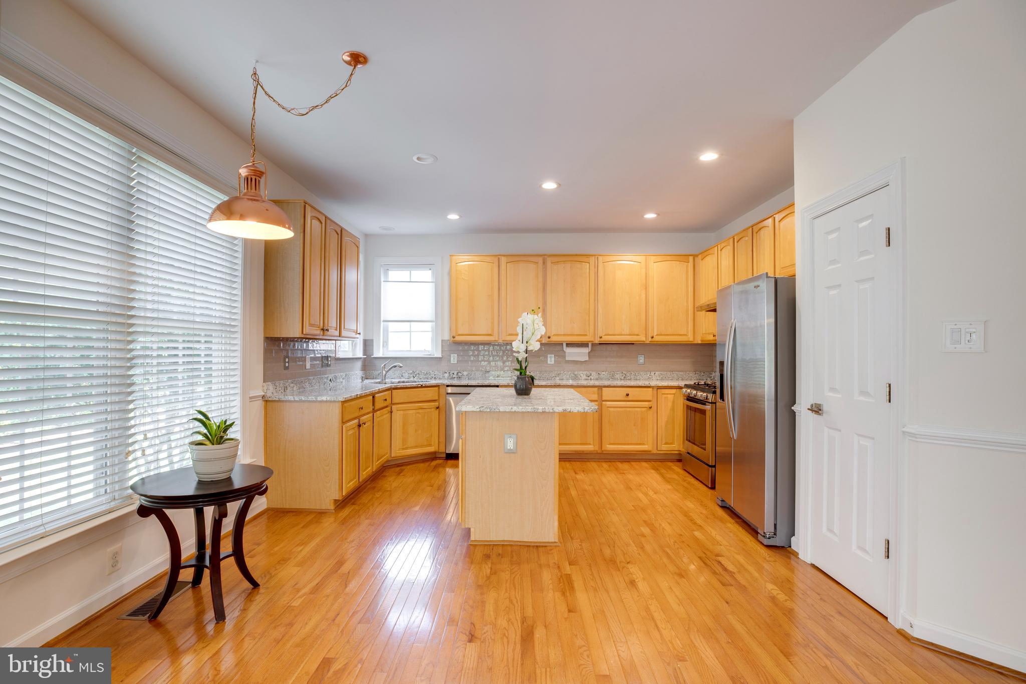 3814 HIGHLAND OAKS DRIVE