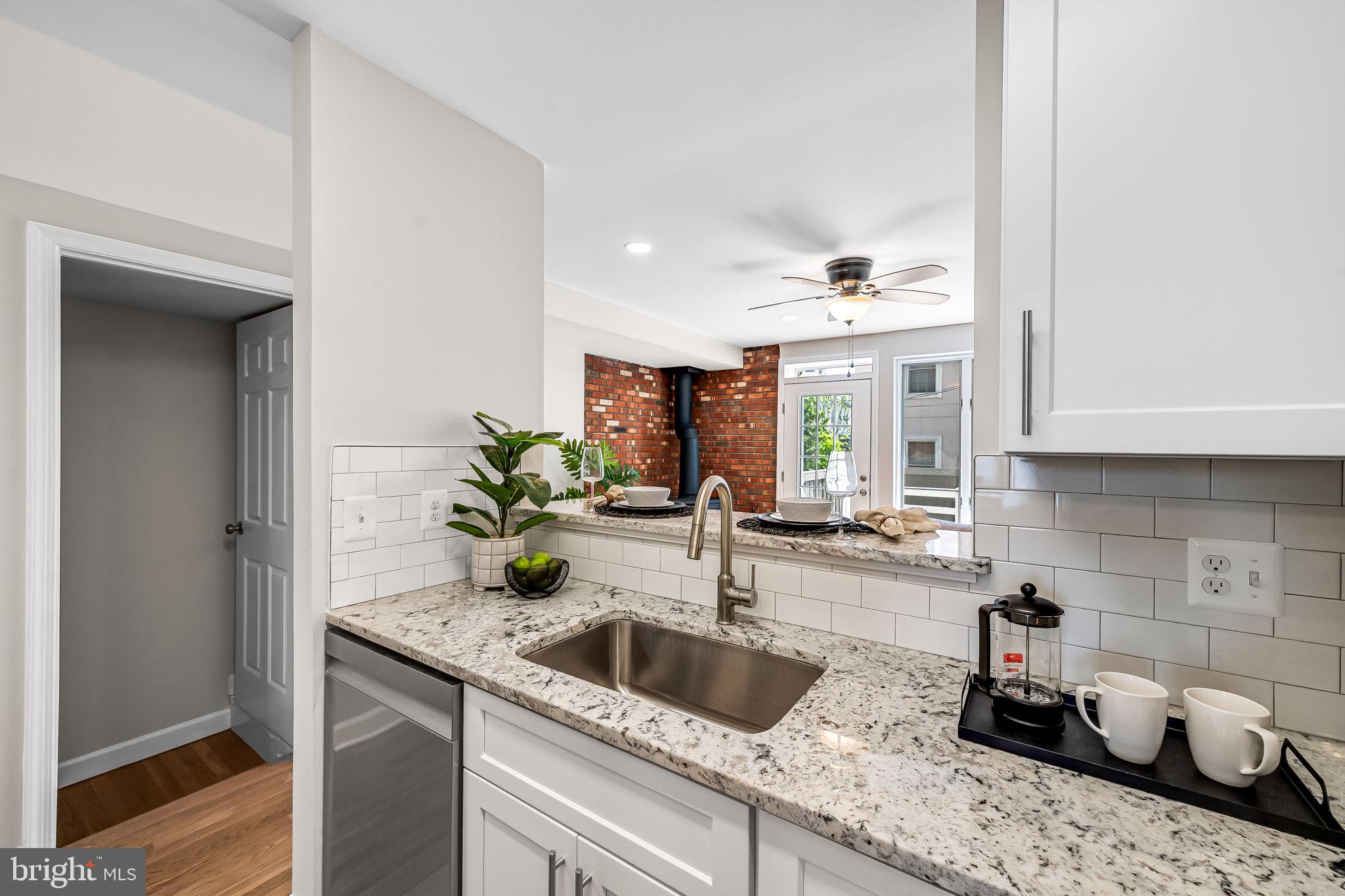 WASHINGTON VILLAGE - Residential