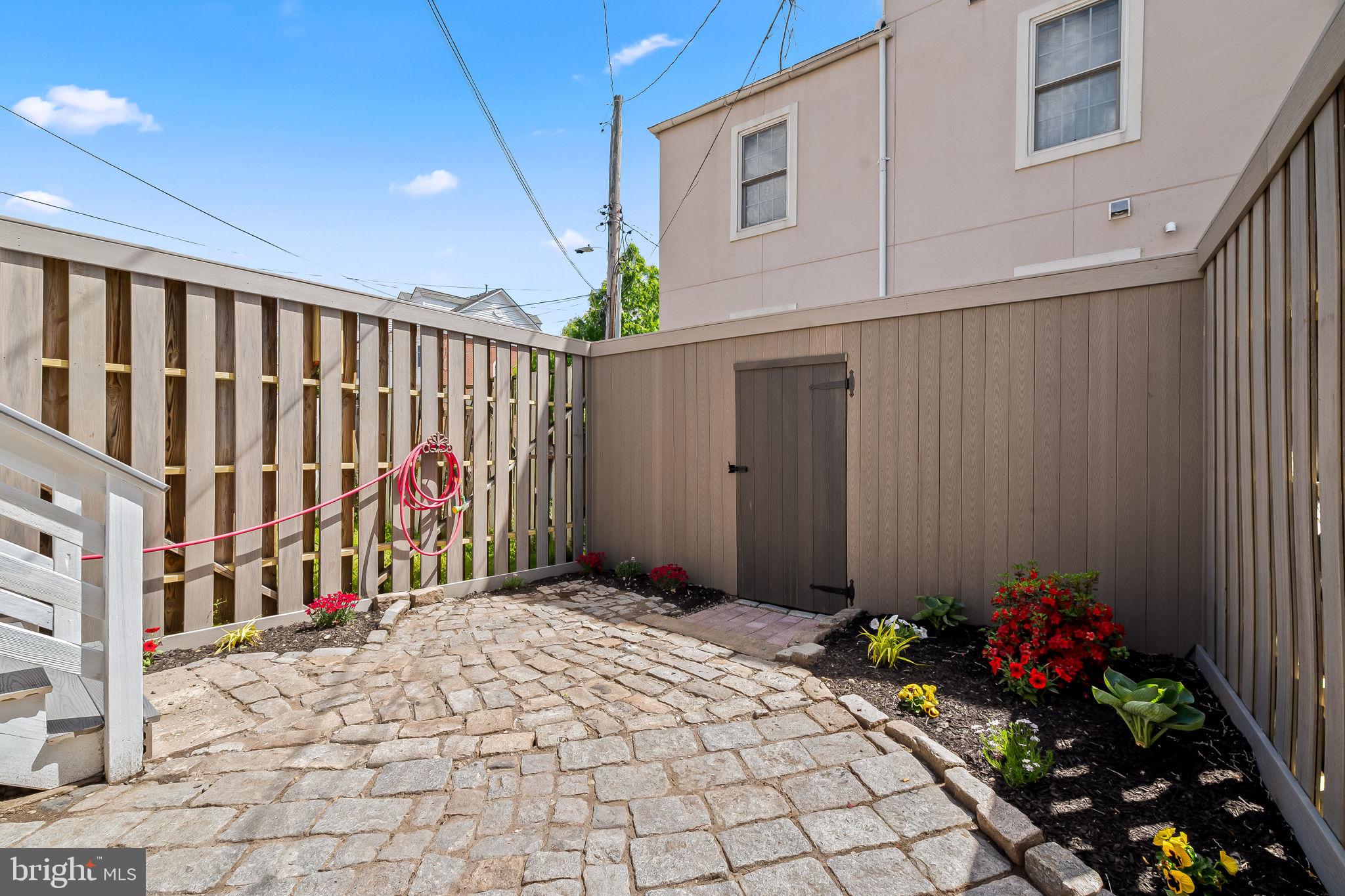 WASHINGTON VILLAGE - Residential