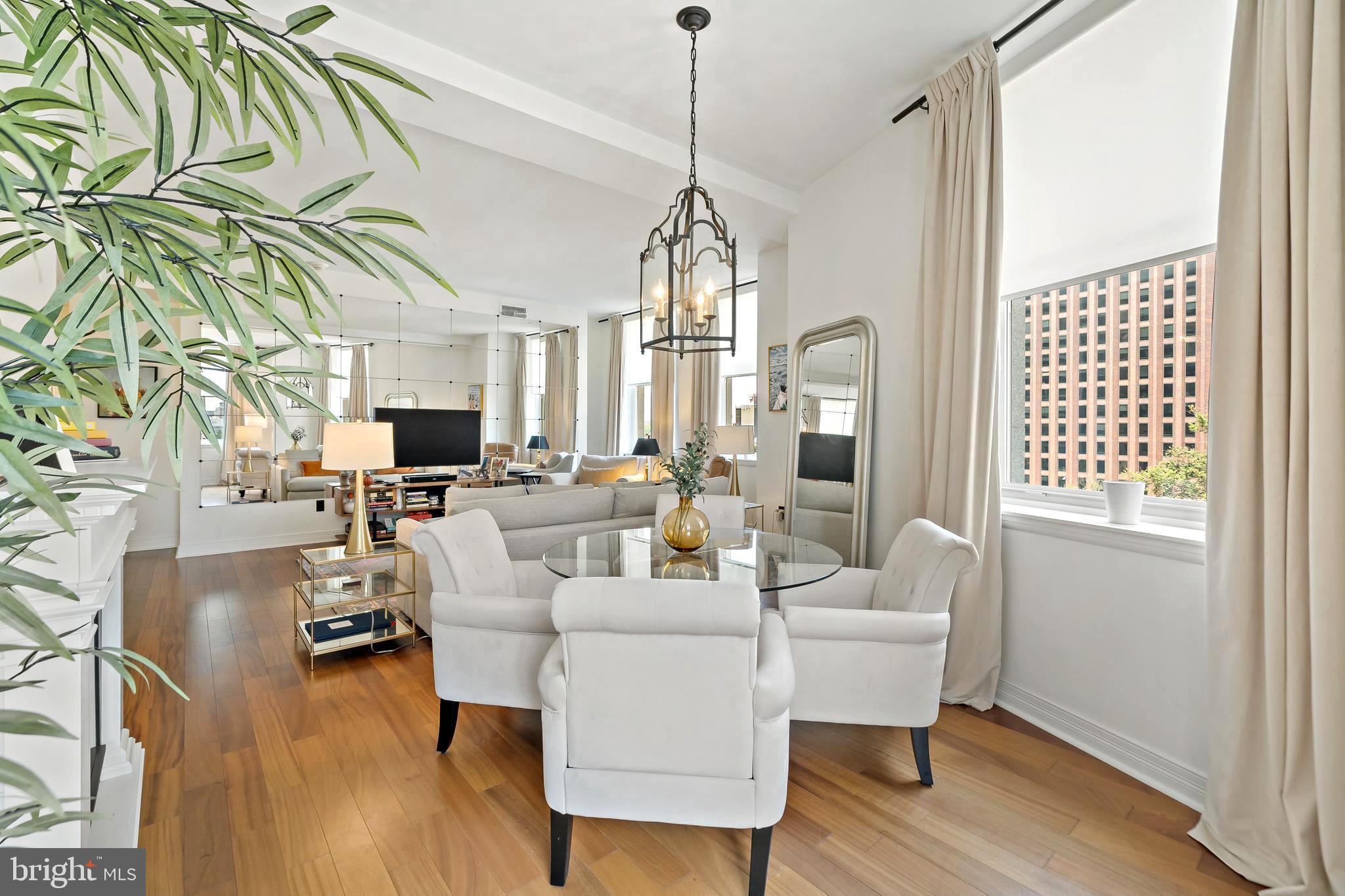 1600 ARCH STREET 18 517