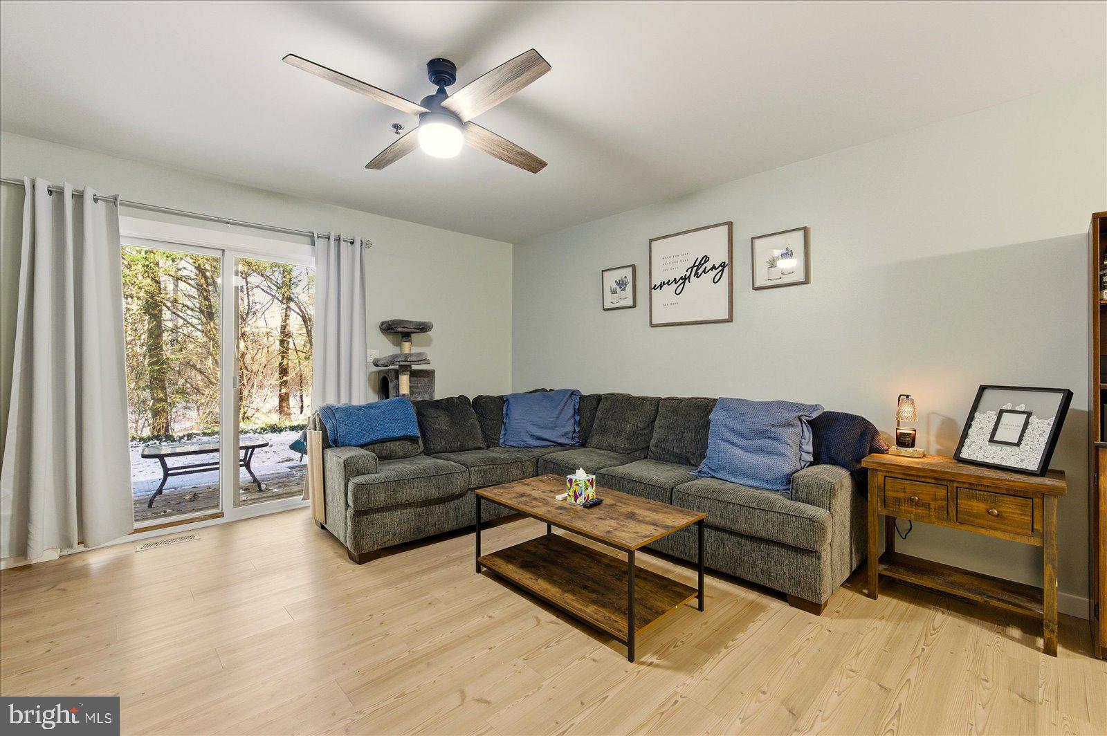 GLADE BY THE POND CM - Residential