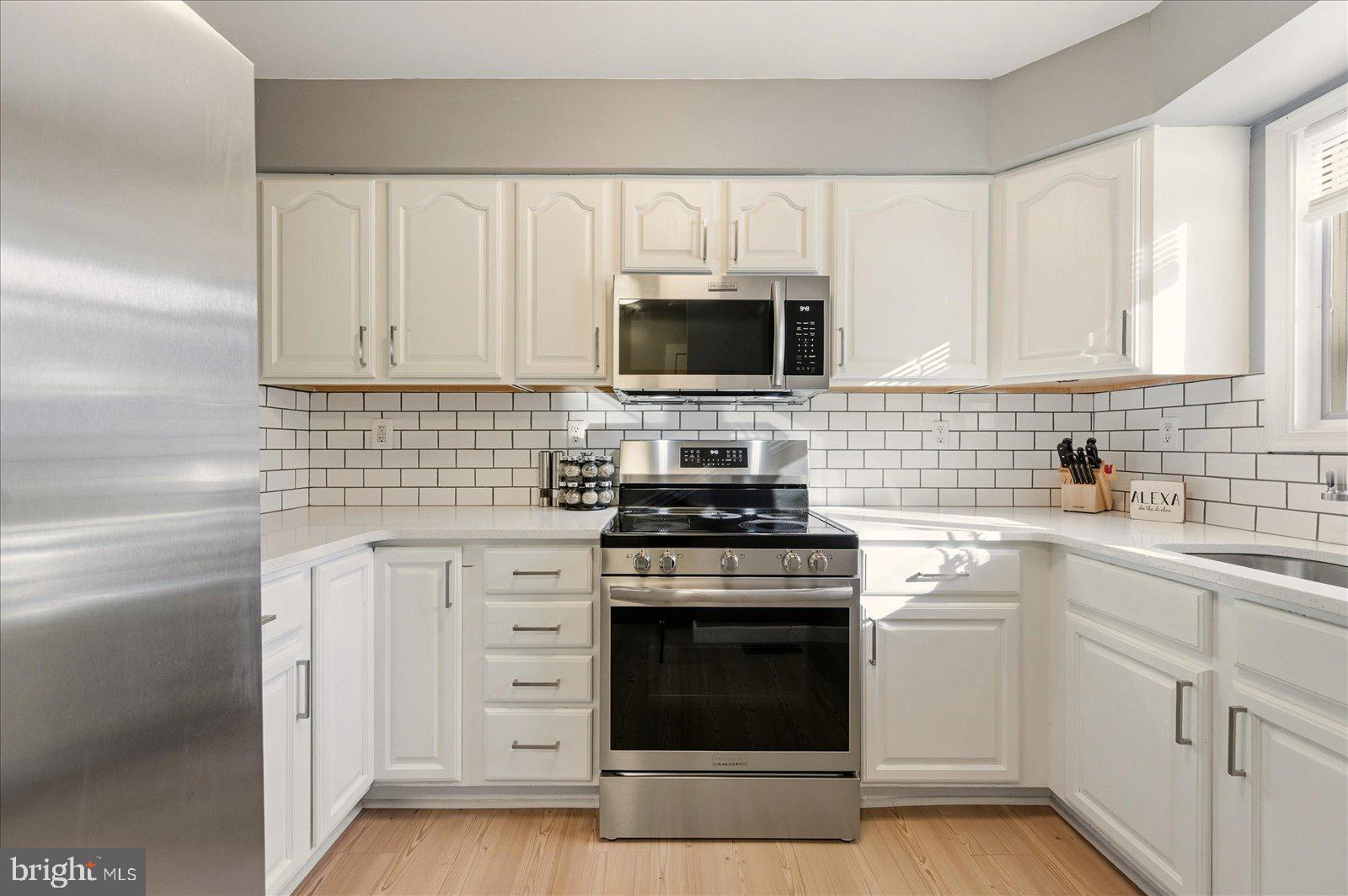 GLADE BY THE POND CM - Residential