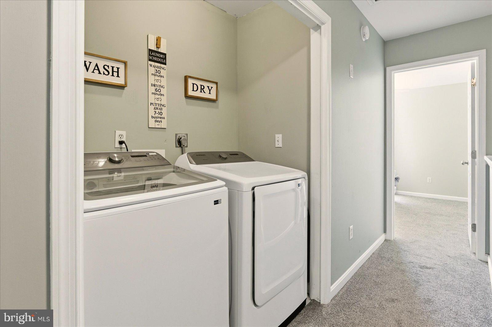 GLADE BY THE POND CM - Residential