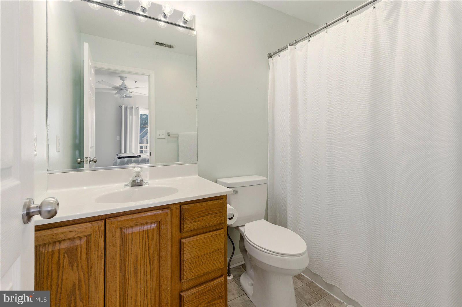 GLADE BY THE POND CM - Residential