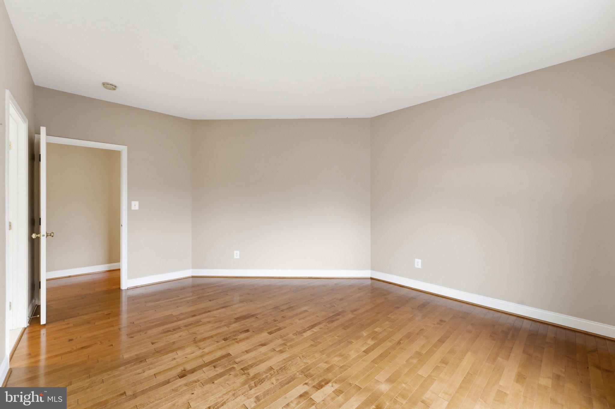 BELMONT COUNTRY CLUB - Residential