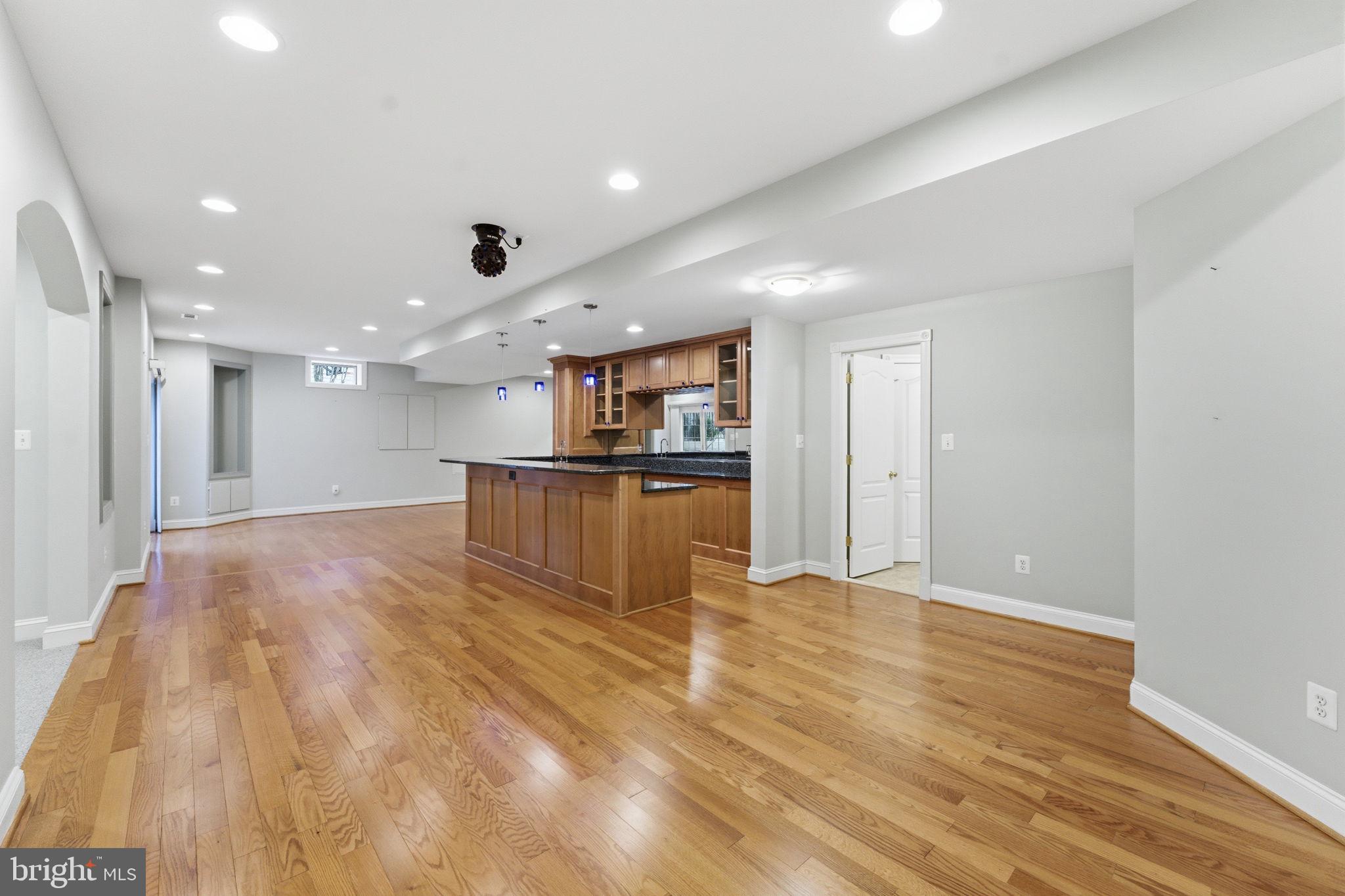 BELMONT COUNTRY CLUB - Residential