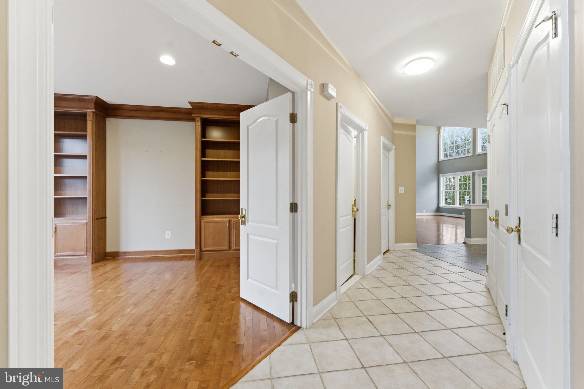 BELMONT COUNTRY CLUB - Residential