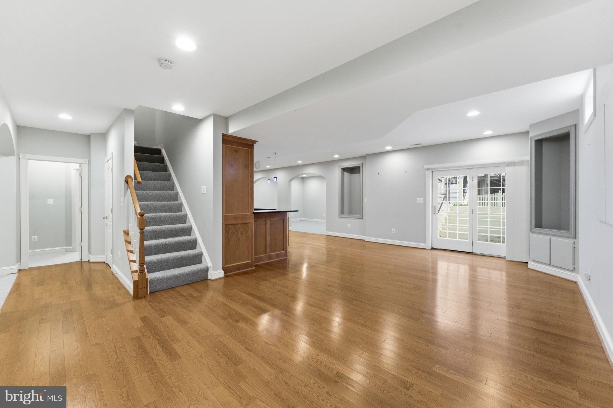 BELMONT COUNTRY CLUB - Residential