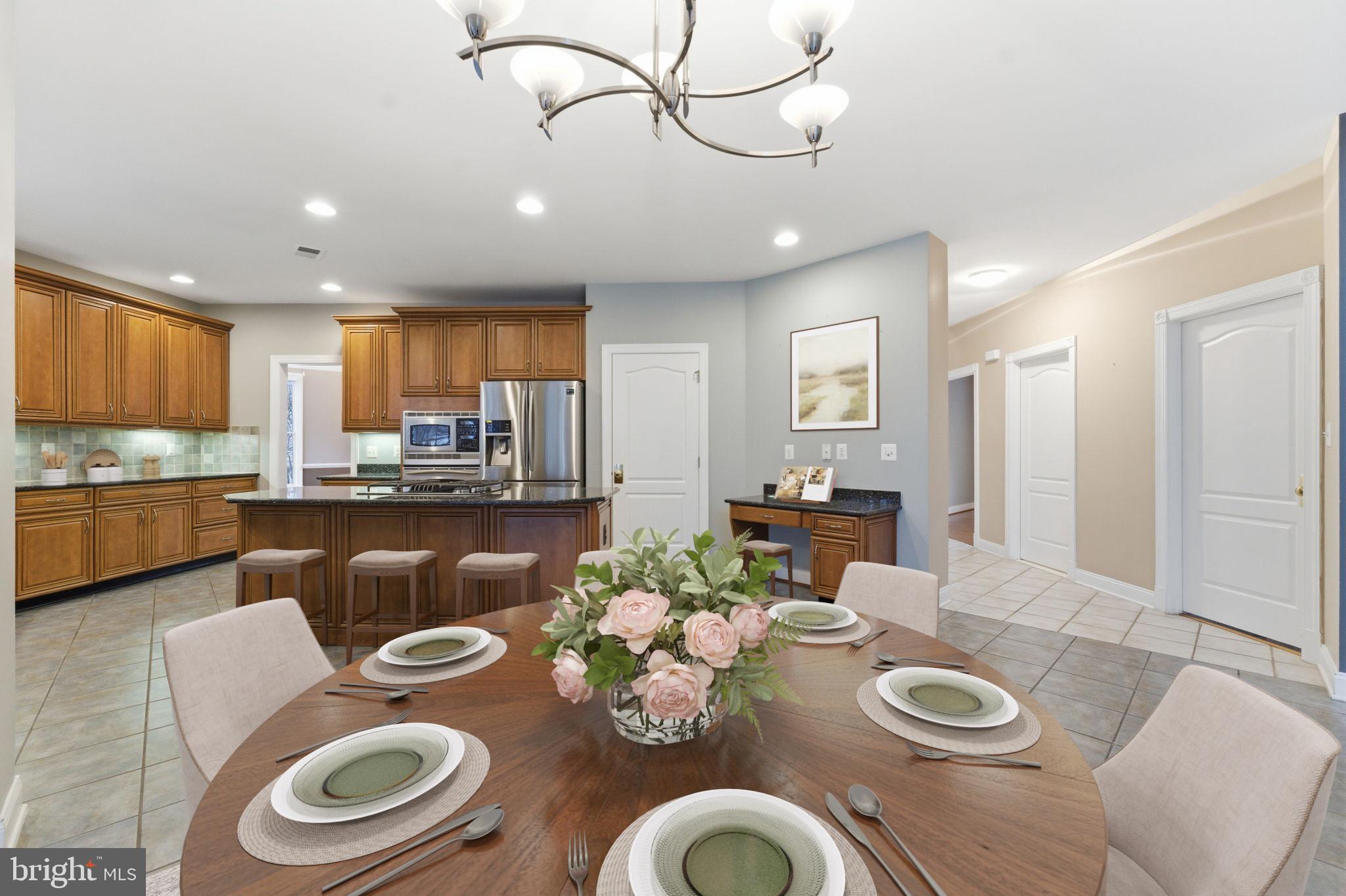 BELMONT COUNTRY CLUB - Residential