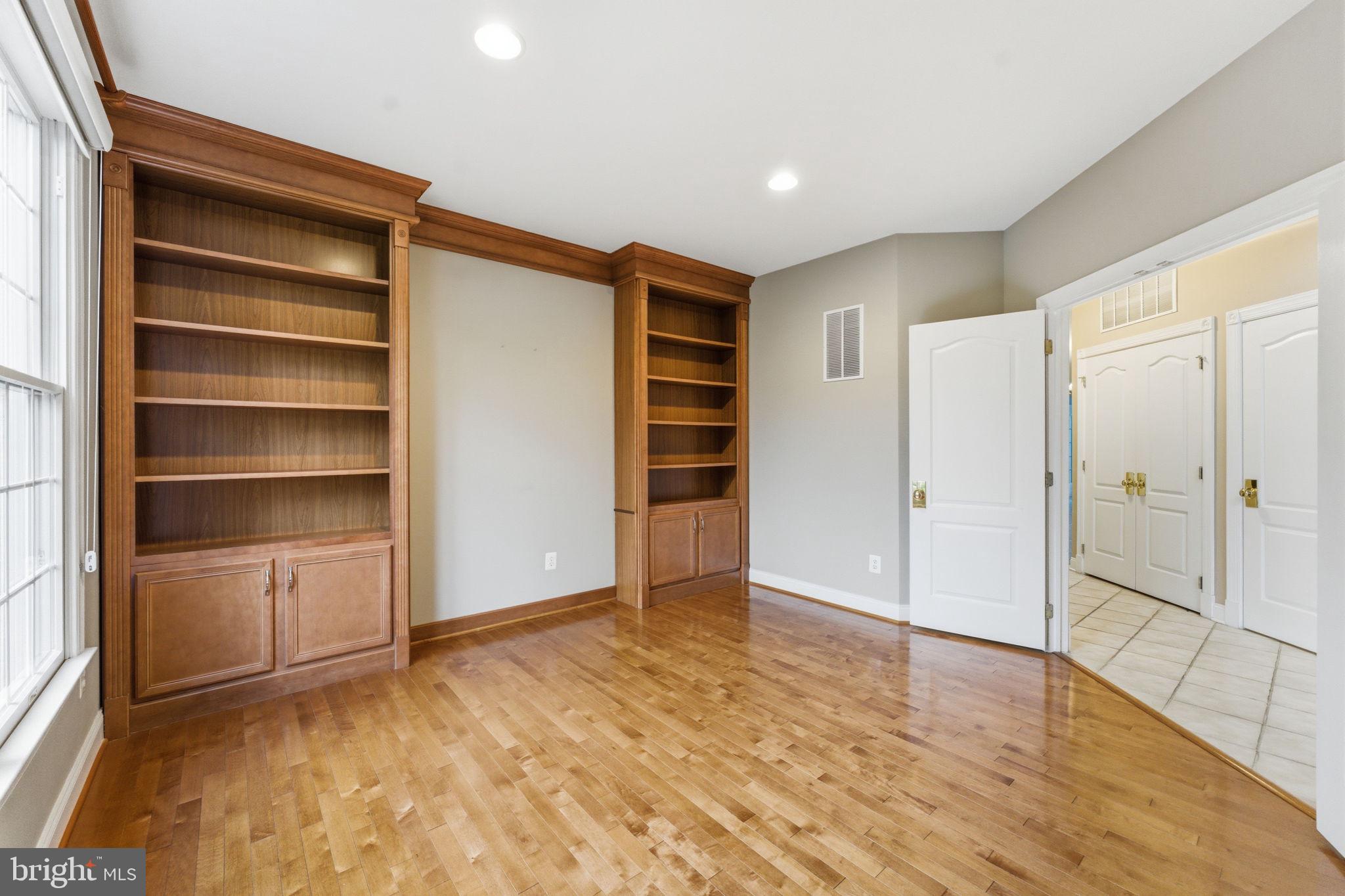 BELMONT COUNTRY CLUB - Residential