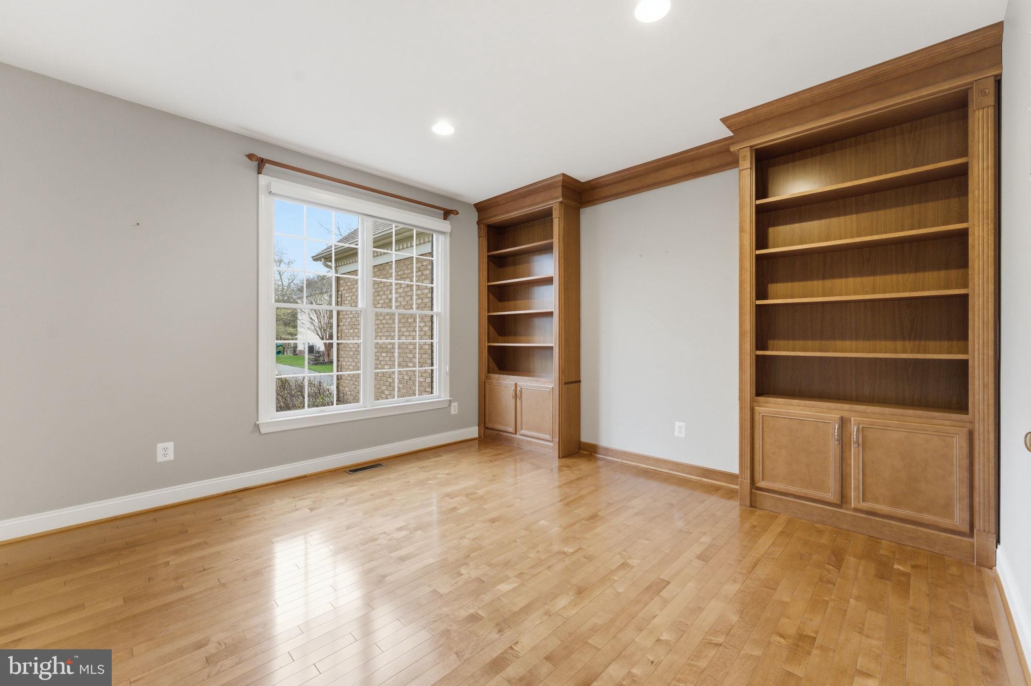 BELMONT COUNTRY CLUB - Residential