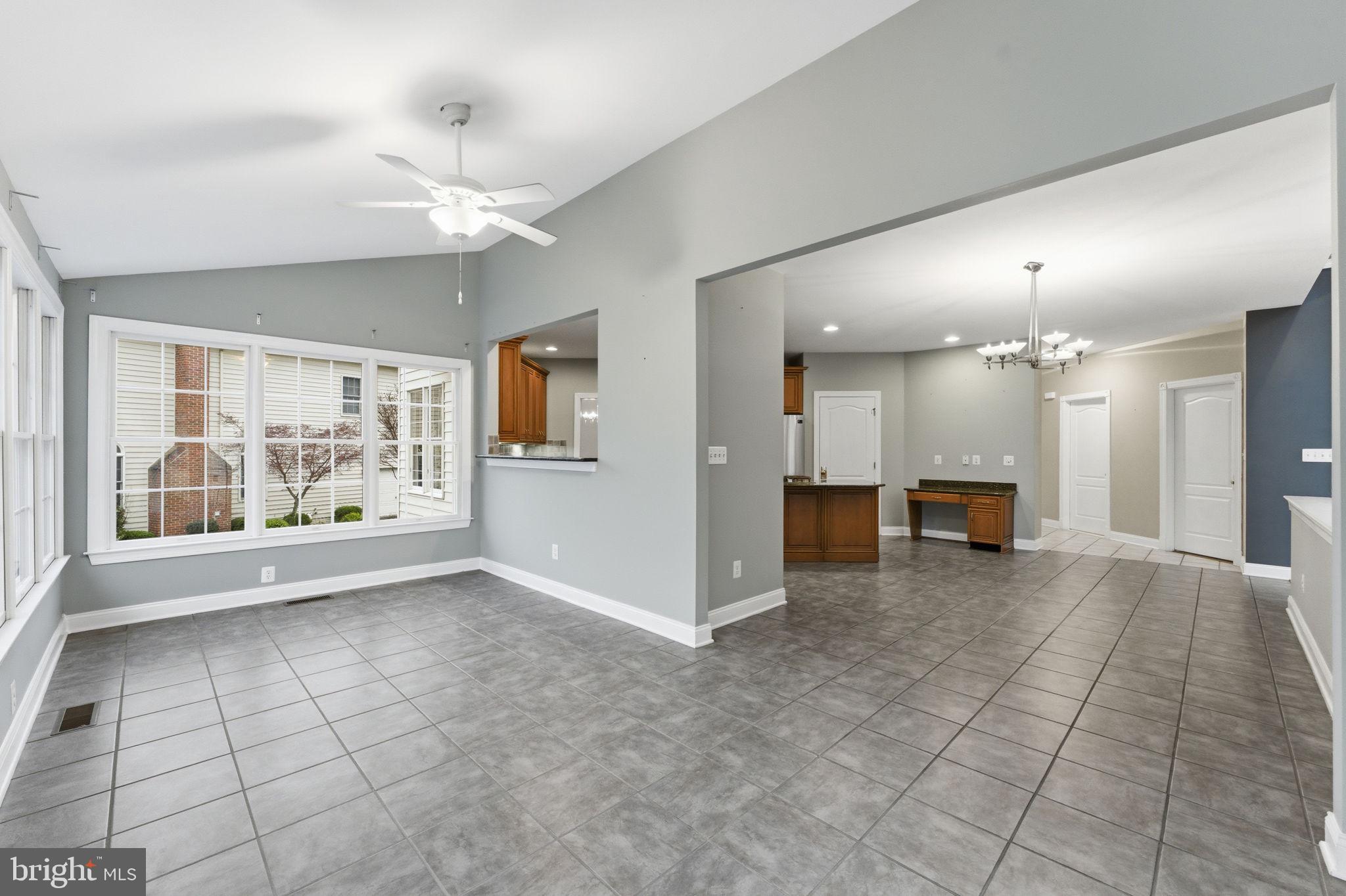 BELMONT COUNTRY CLUB - Residential