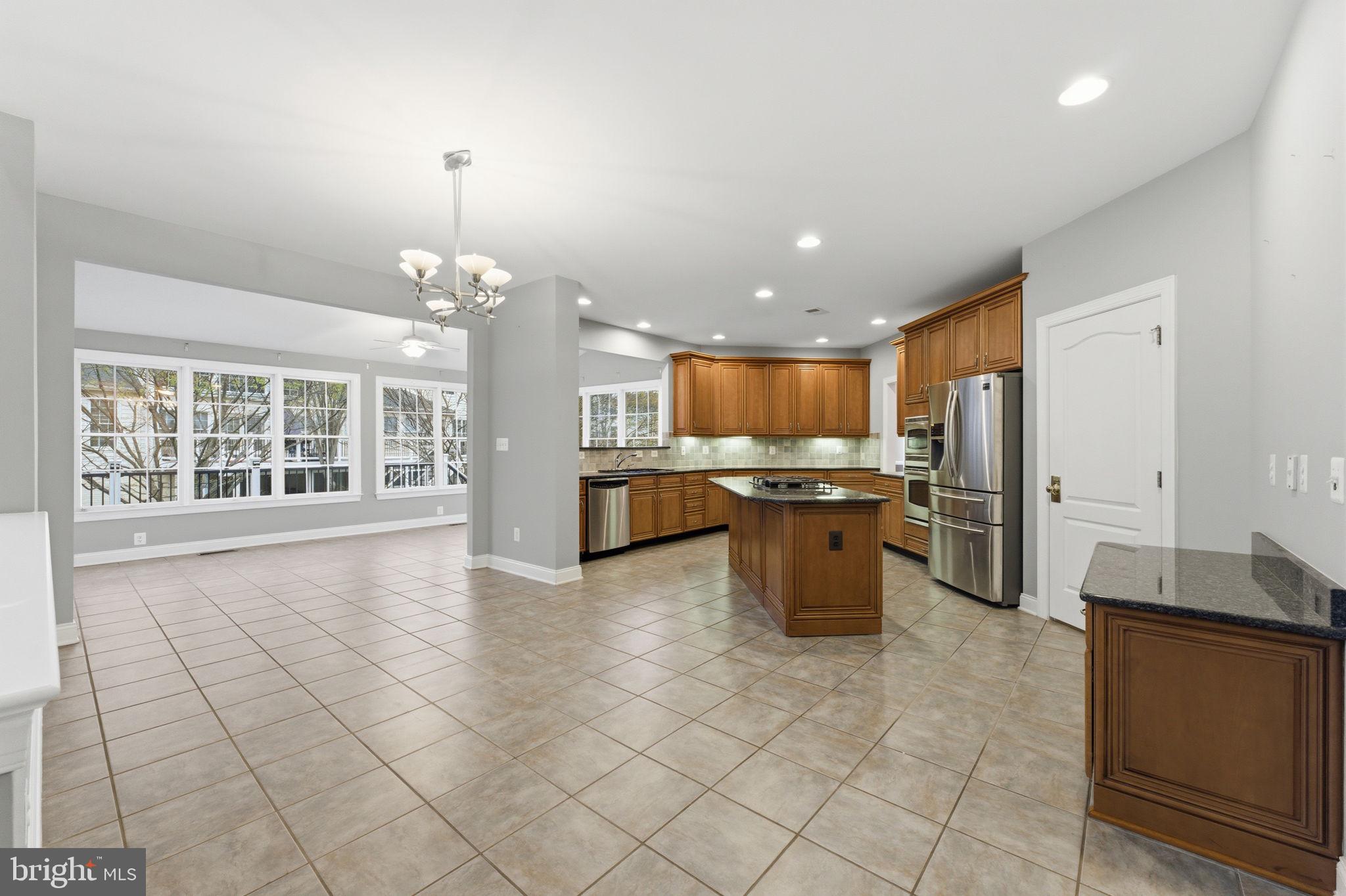 BELMONT COUNTRY CLUB - Residential