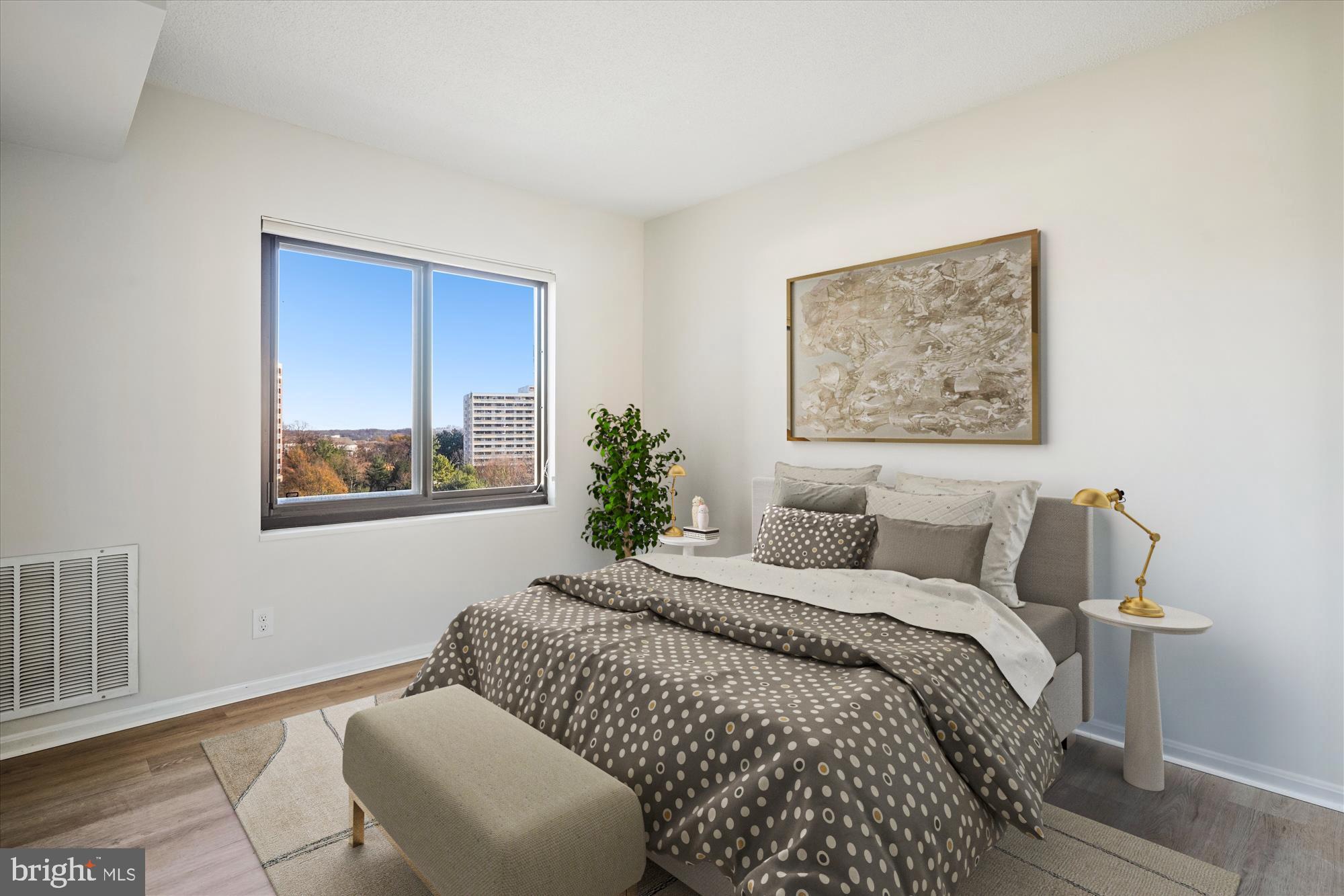 WATERGATE AT LANDMARK - Residential