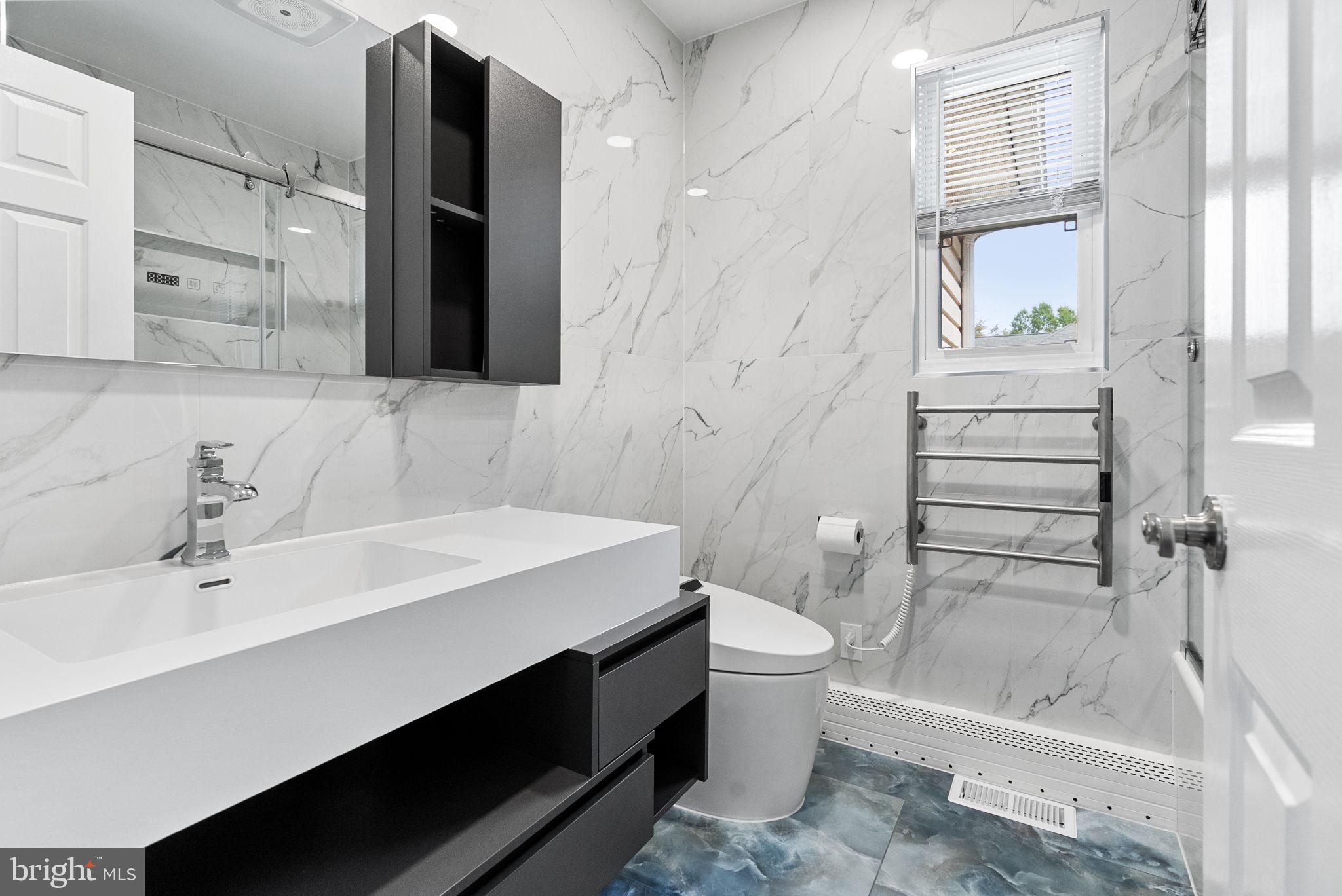 HOLLAND MEADOWS - Residential
