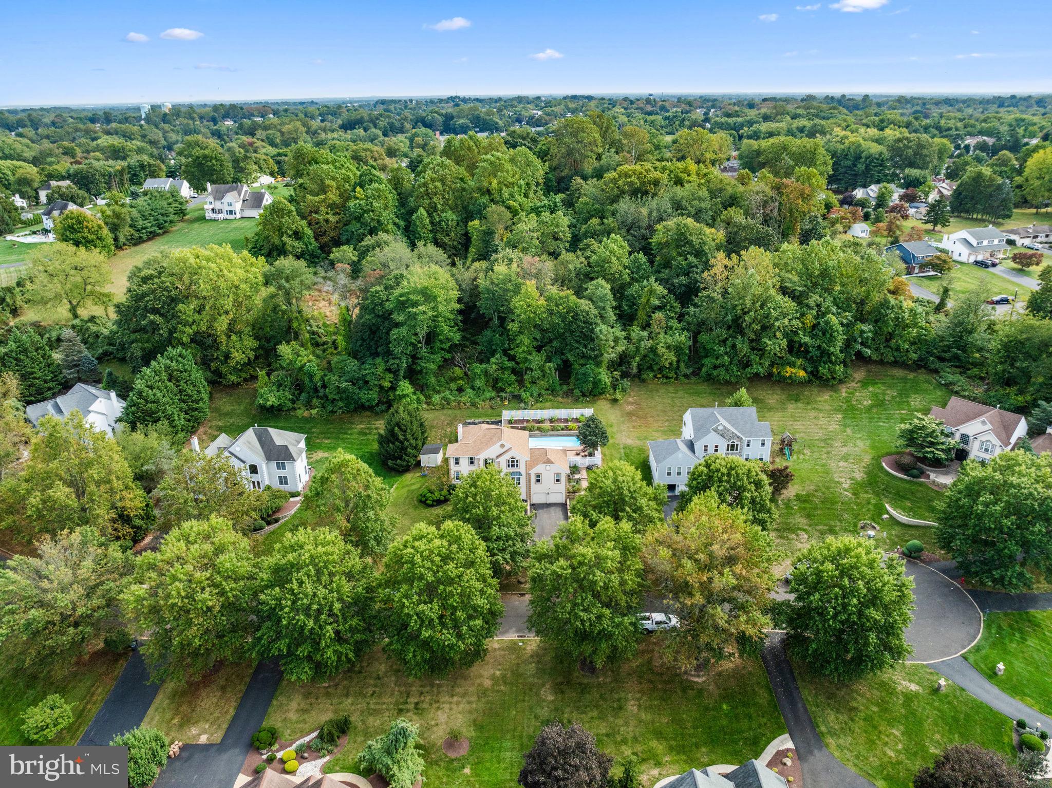 HOLLAND MEADOWS - Residential