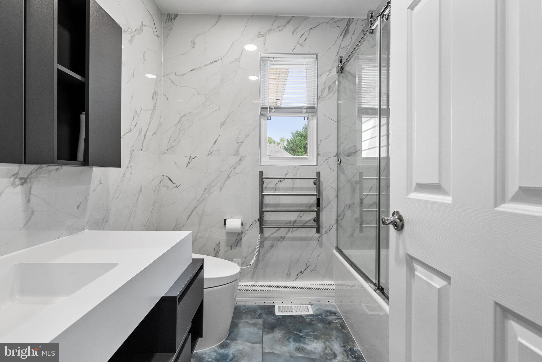 HOLLAND MEADOWS - Residential