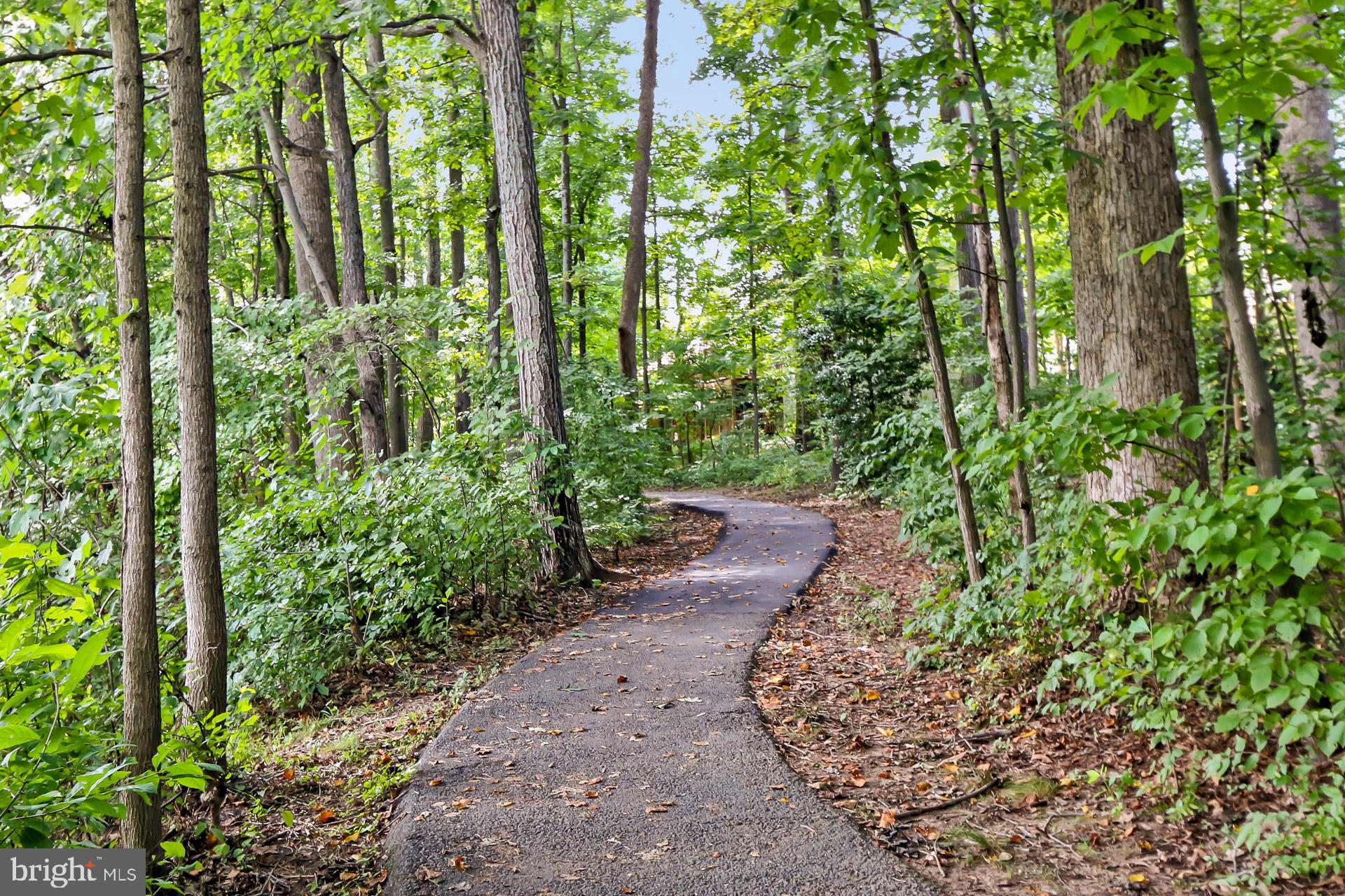 FAIR LAKES - Residential