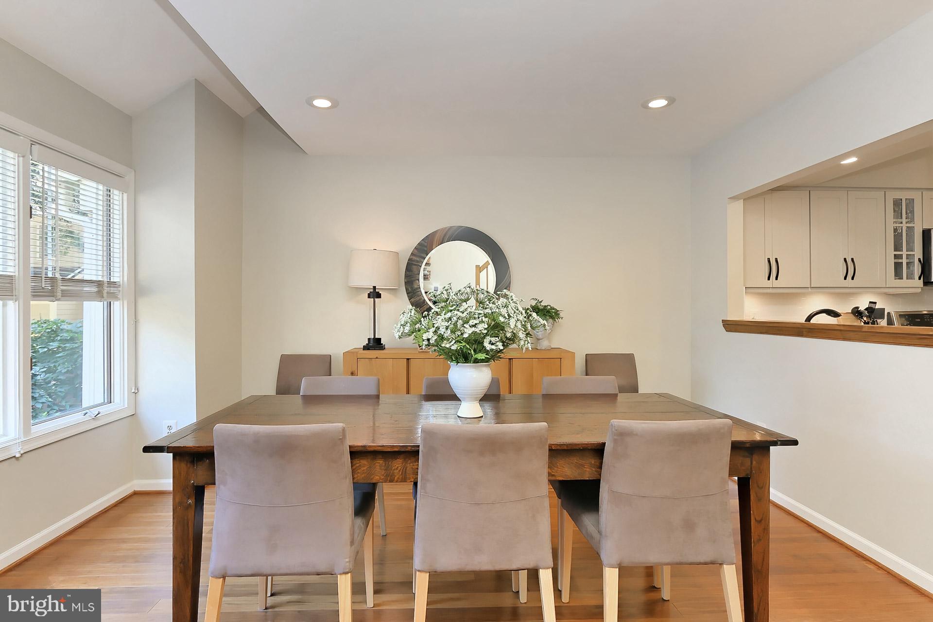 FAIR LAKES - Residential