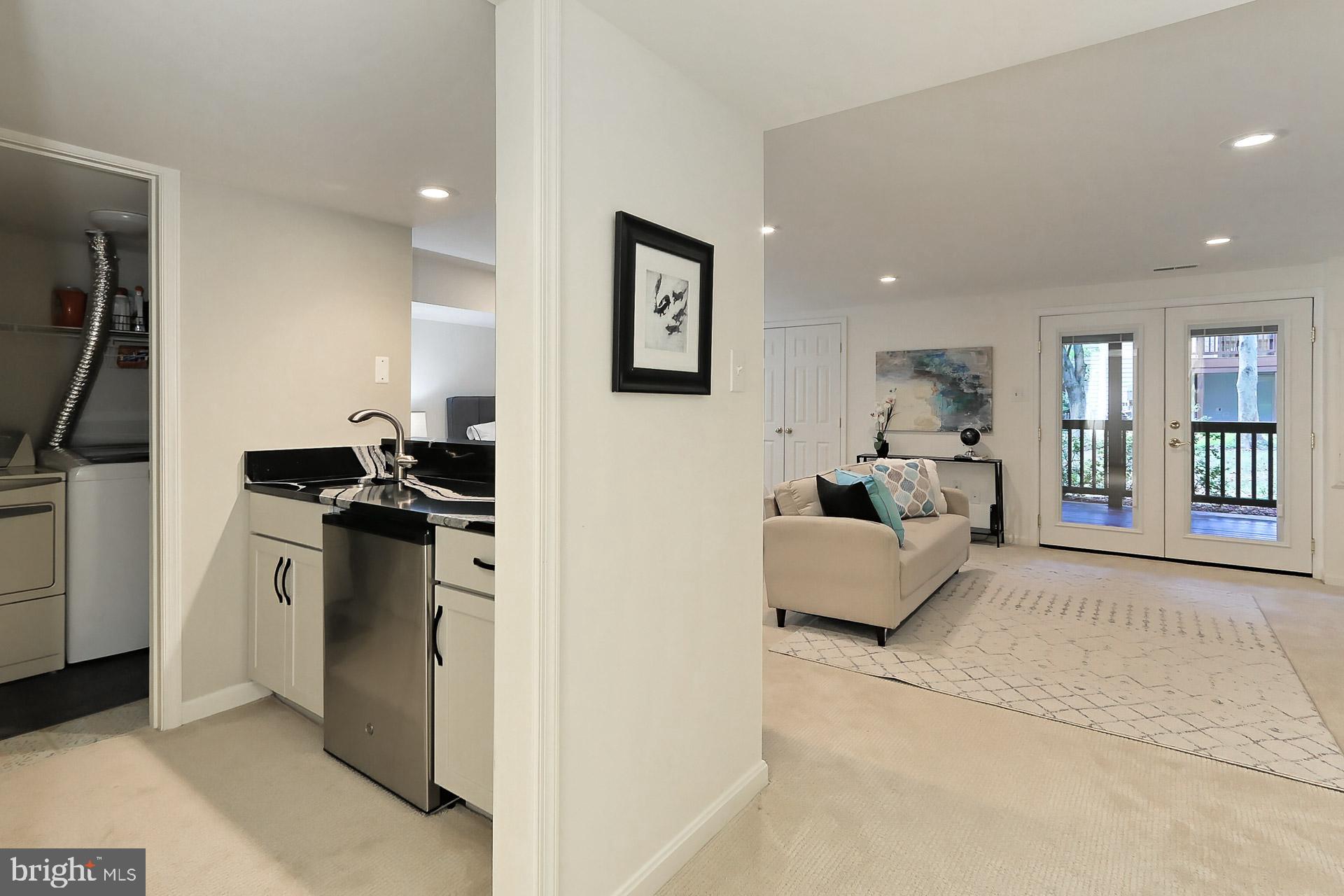 FAIR LAKES - Residential