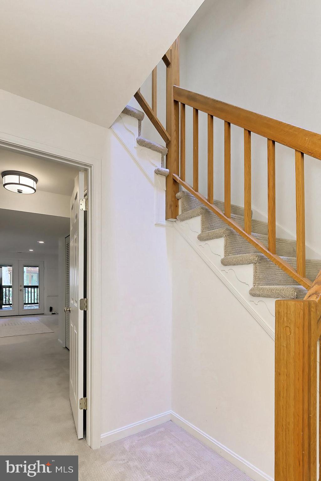 FAIR LAKES - Residential