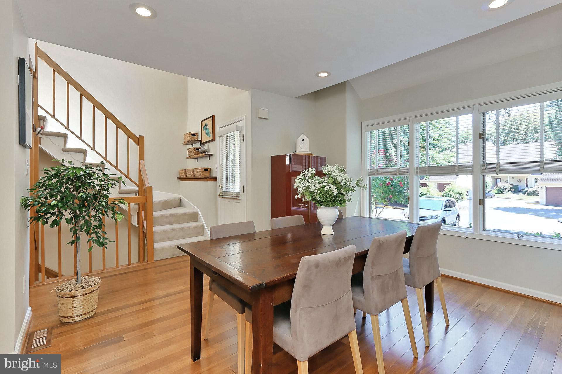 FAIR LAKES - Residential