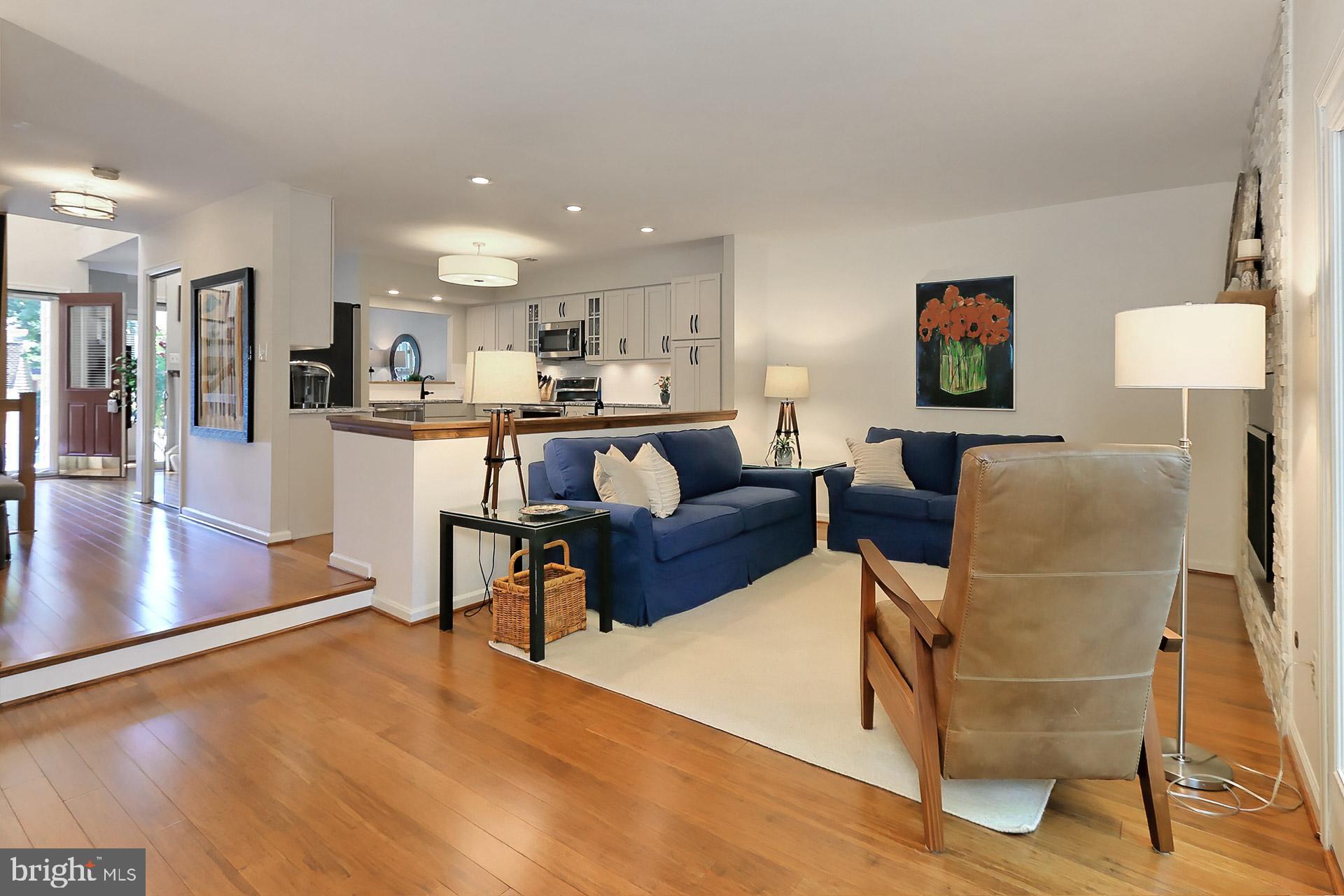 FAIR LAKES - Residential