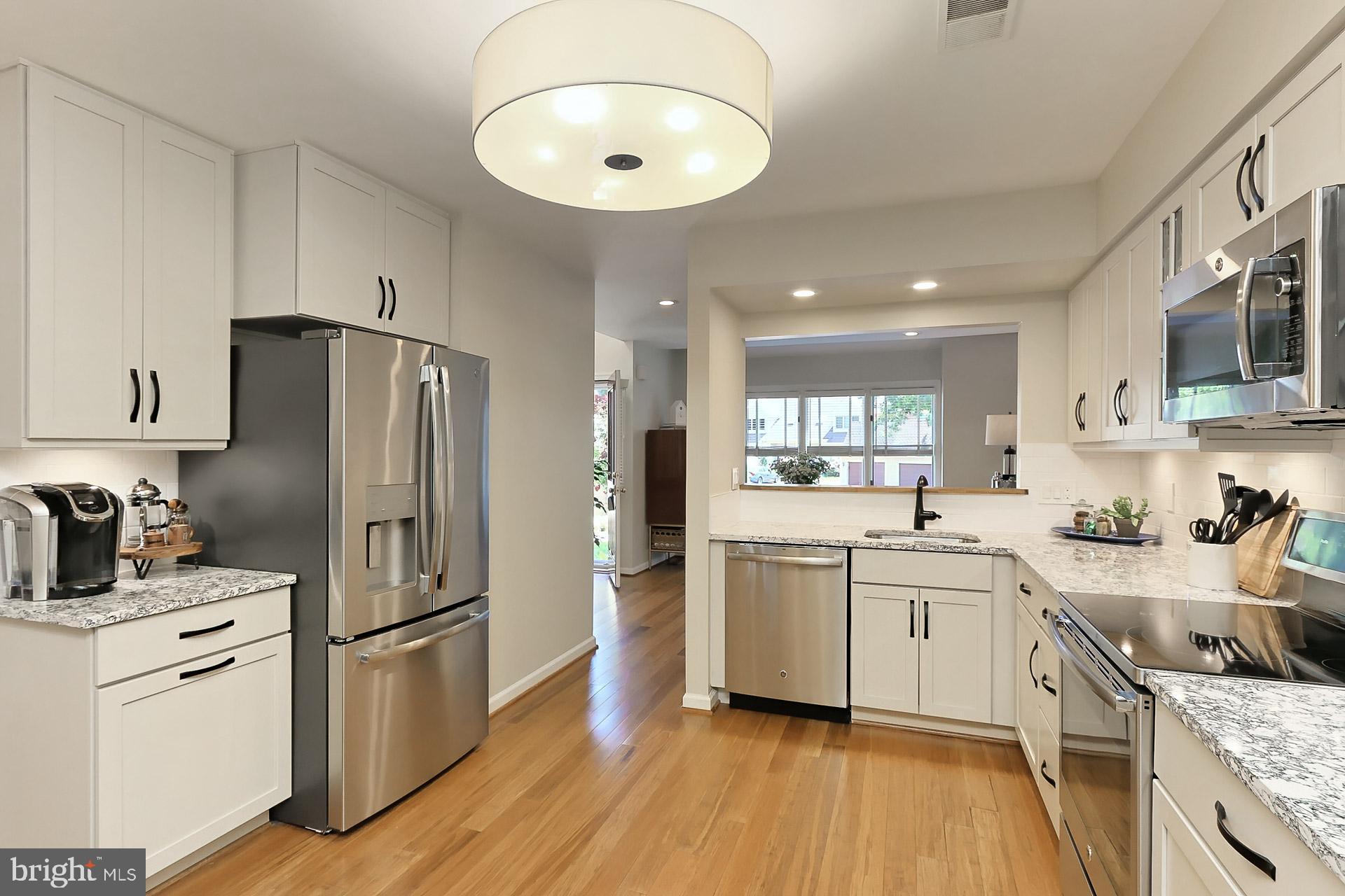 FAIR LAKES - Residential