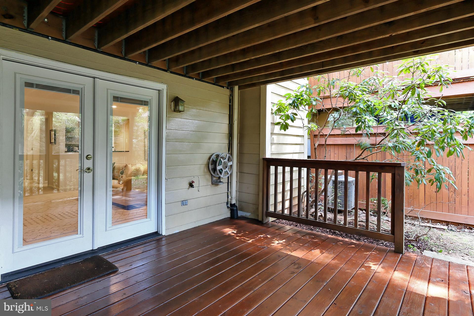 FAIR LAKES - Residential