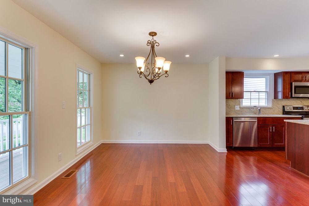 HUMMER WOODS ESTATES - Residential