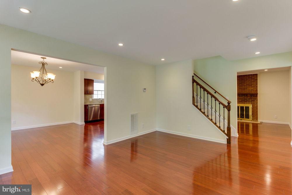 HUMMER WOODS ESTATES - Residential