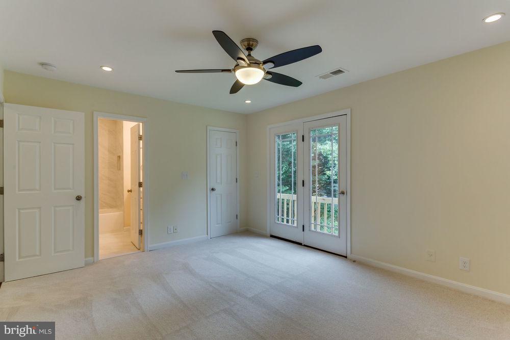 HUMMER WOODS ESTATES - Residential