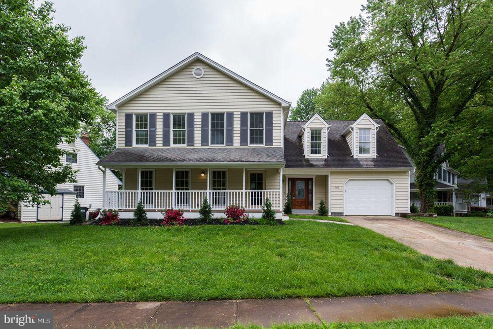 HUMMER WOODS ESTATES - Residential