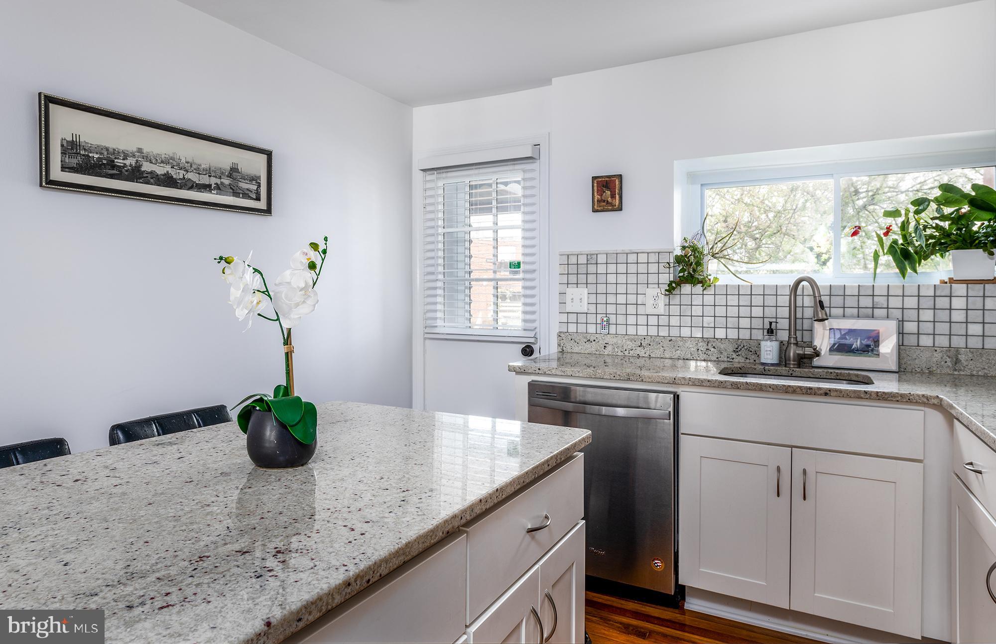 HIGHLANDTOWN - Residential