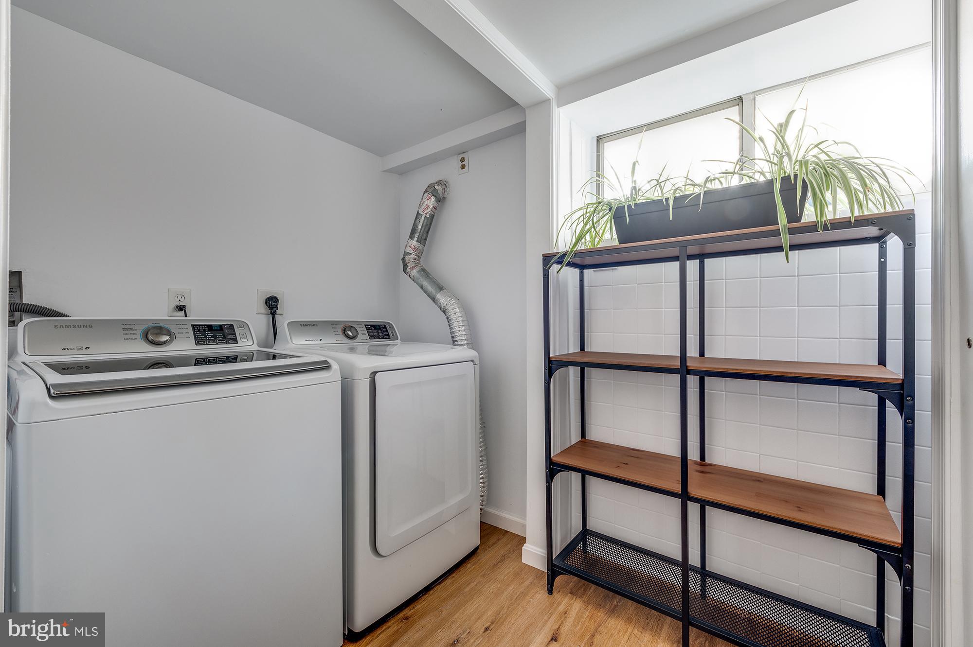 HIGHLANDTOWN - Residential