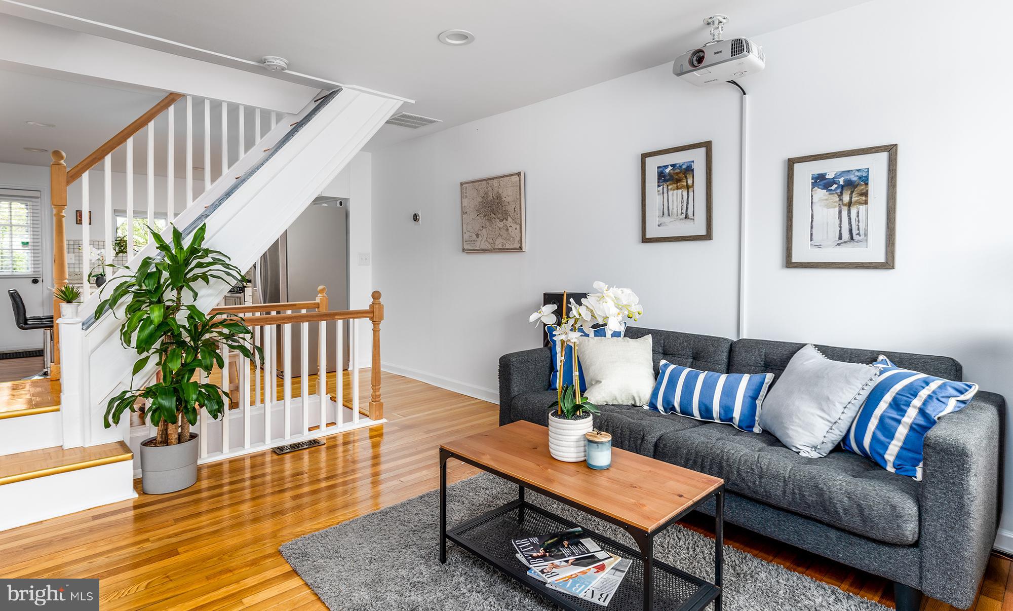 HIGHLANDTOWN - Residential