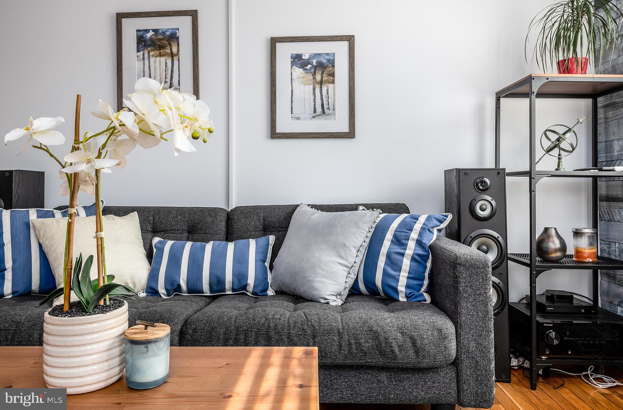 HIGHLANDTOWN - Residential