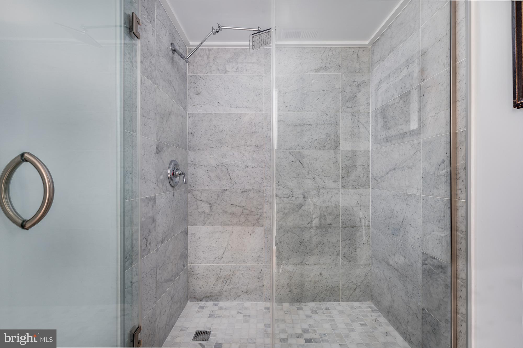 HIGHLANDTOWN - Residential