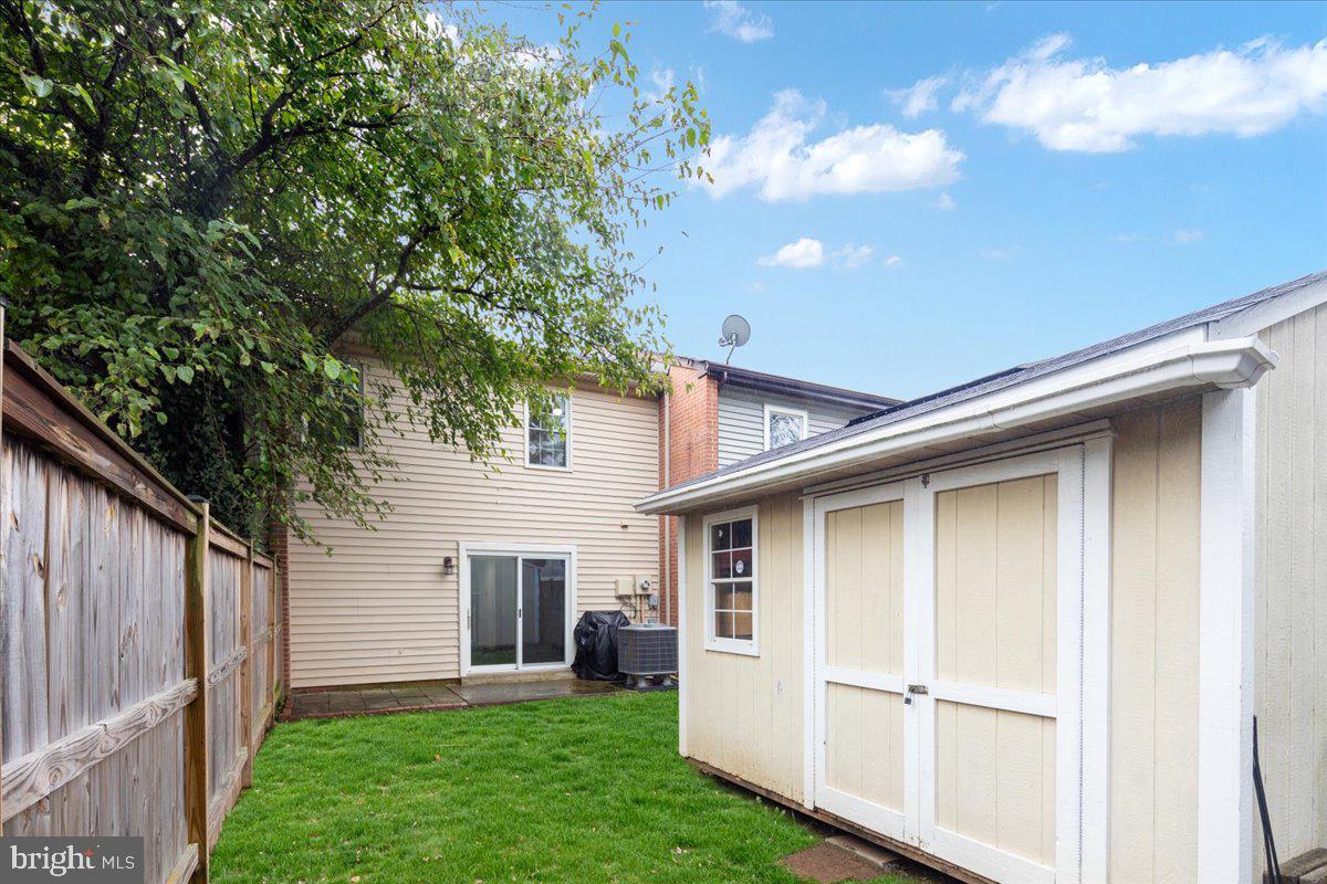 CRESTWOOD HAMLET - Residential