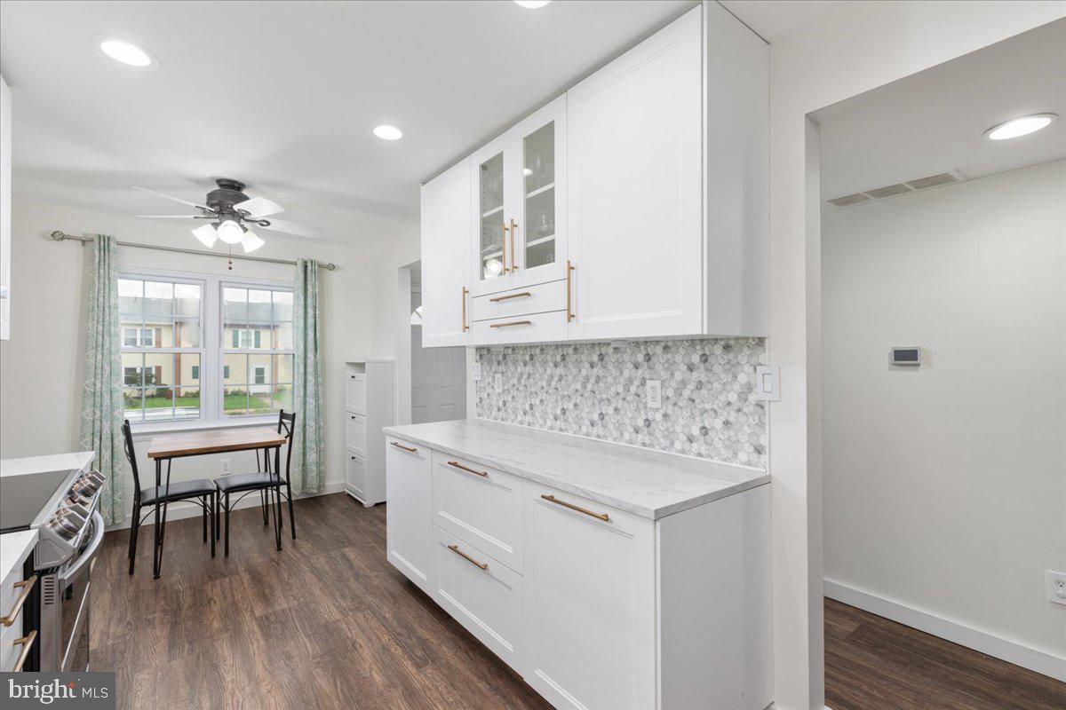 CRESTWOOD HAMLET - Residential