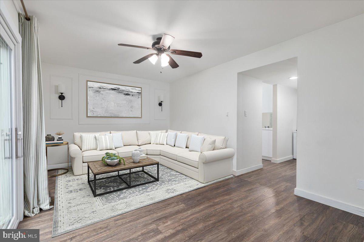 CRESTWOOD HAMLET - Residential