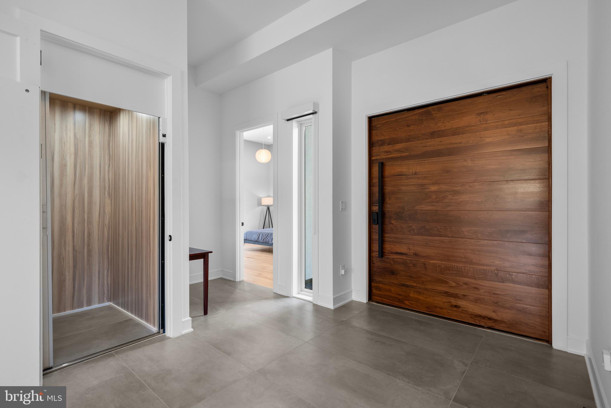 BROYHILLS MCLEAN ESTATES - Residential