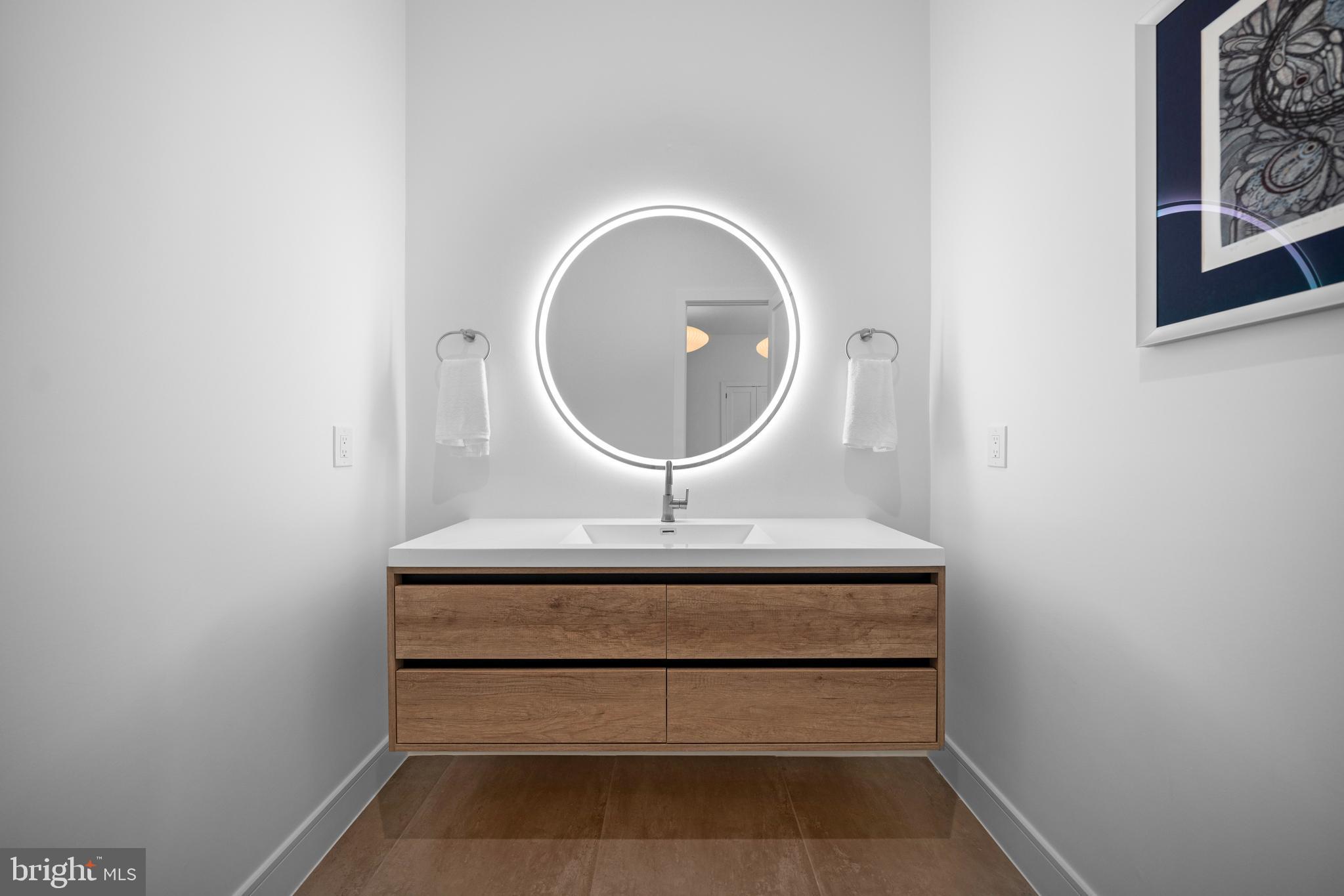 BROYHILLS MCLEAN ESTATES - Residential