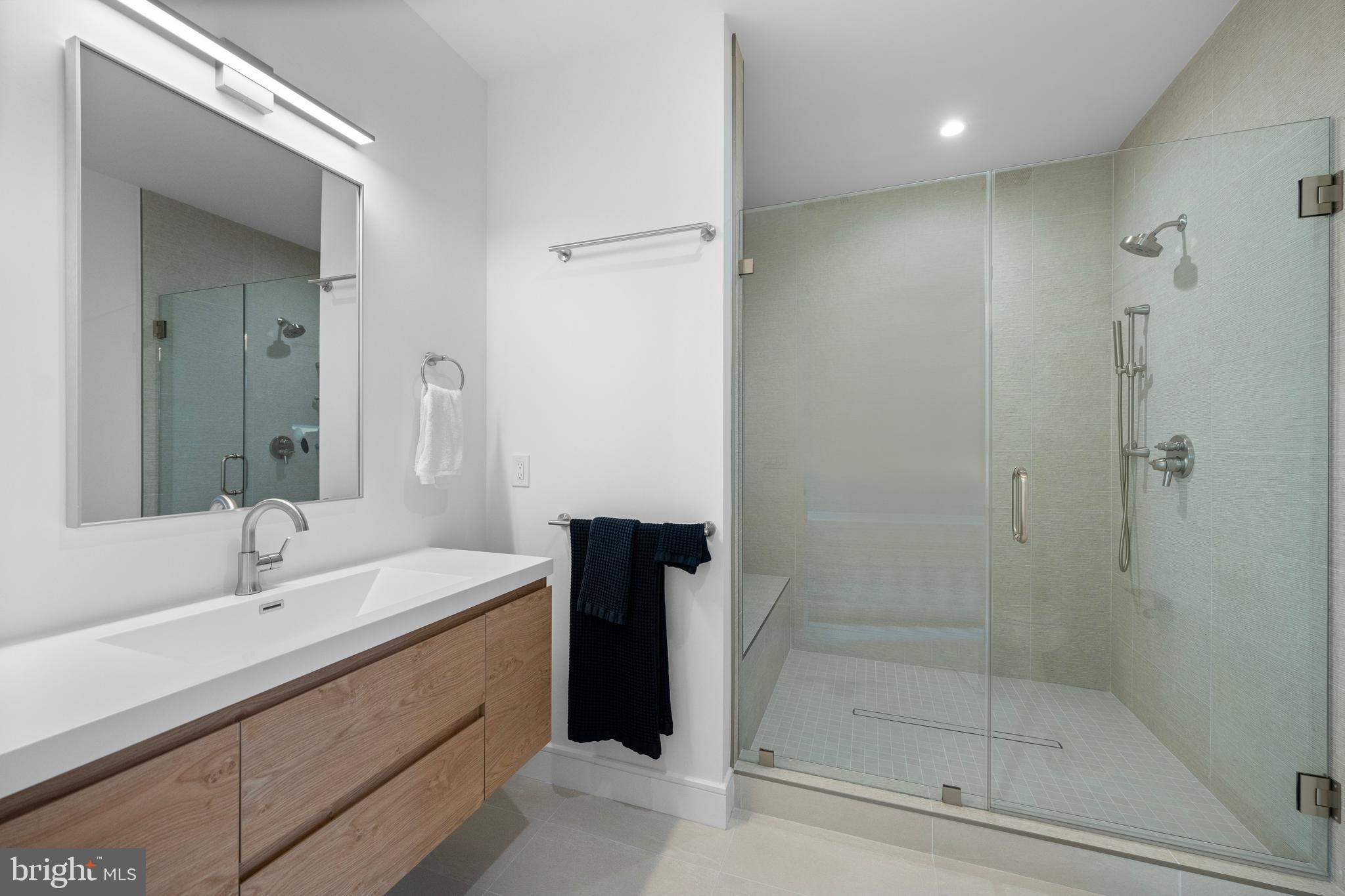 BROYHILLS MCLEAN ESTATES - Residential