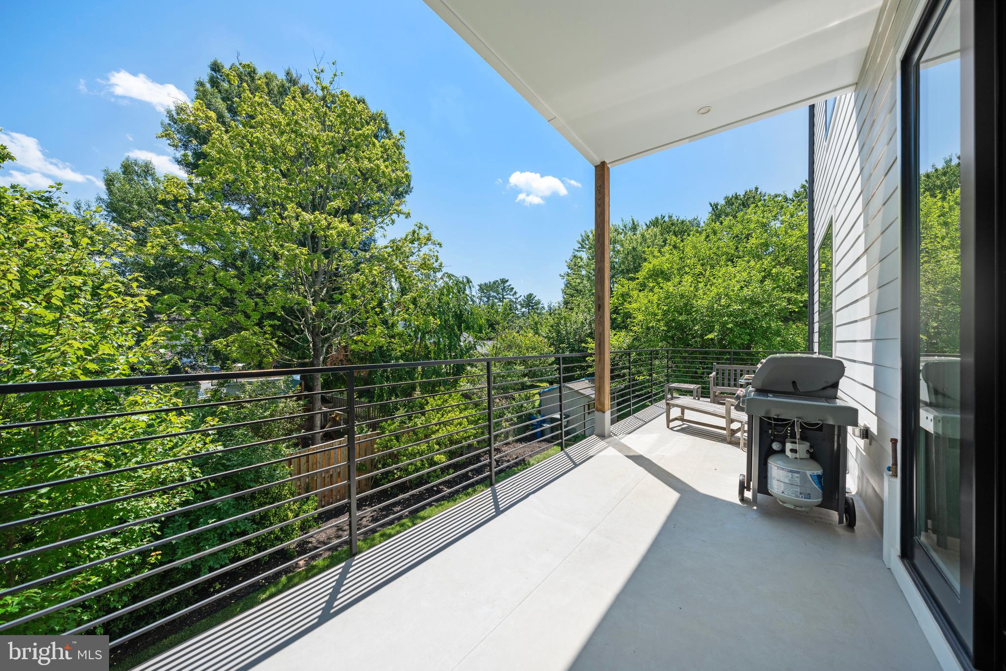 BROYHILLS MCLEAN ESTATES - Residential